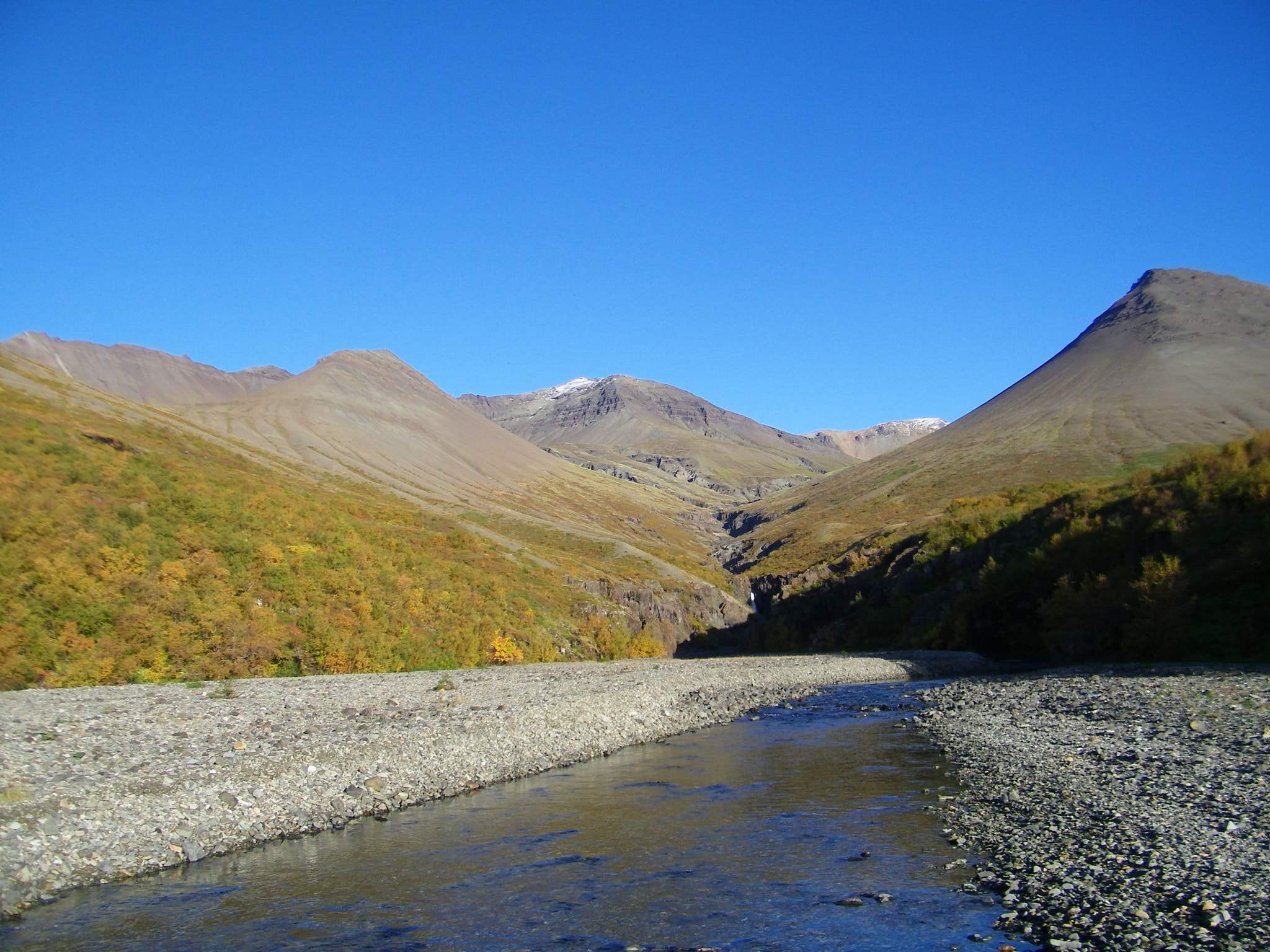Kodak EASYSHARE Z1015 IS DIGITAL CAMERA sample photo. Autumn colors in skaftafellsfjöll, south iceland photography