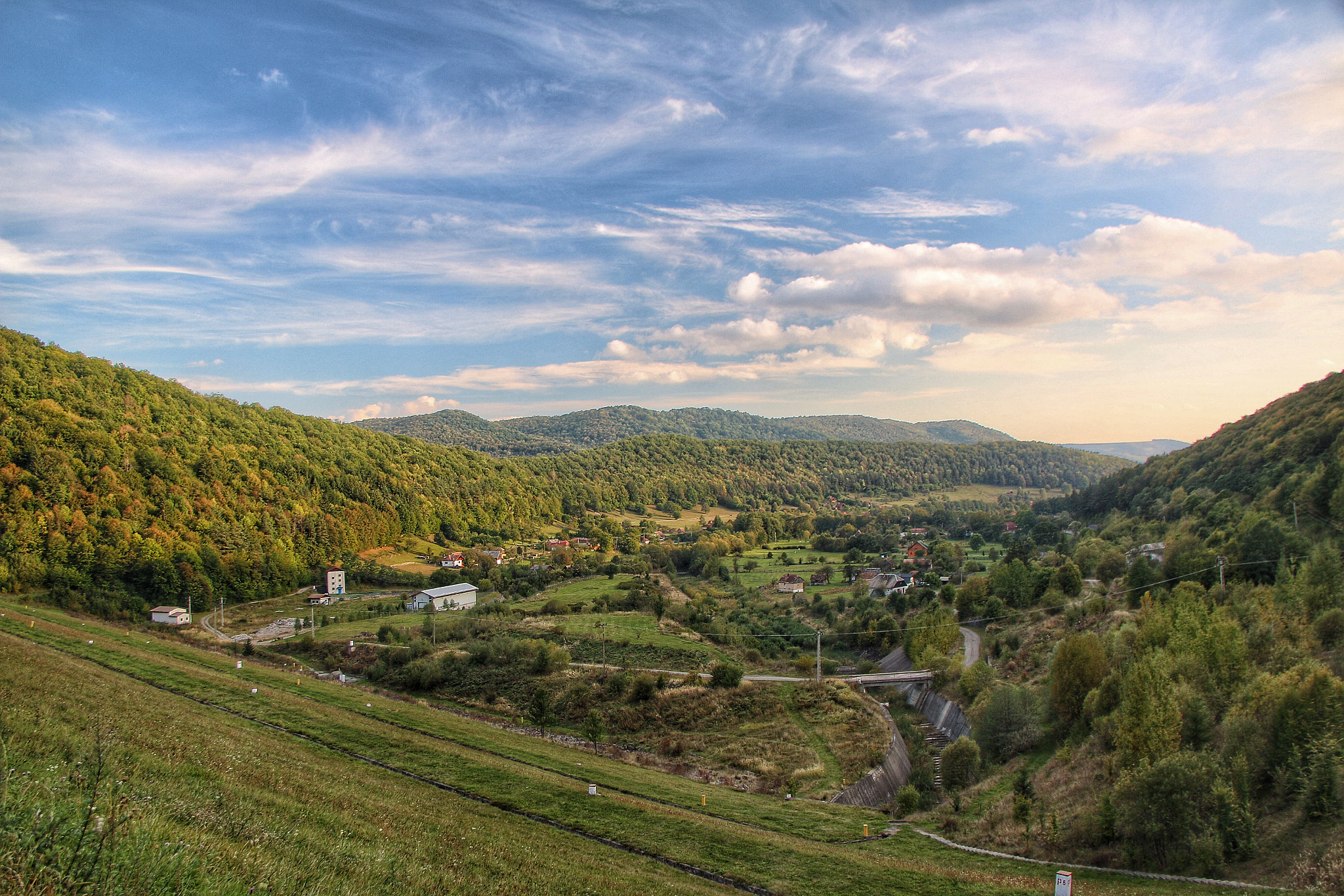 Sigma 18-125mm F3.8-5.6 DC OS HSM sample photo. Countryside photography