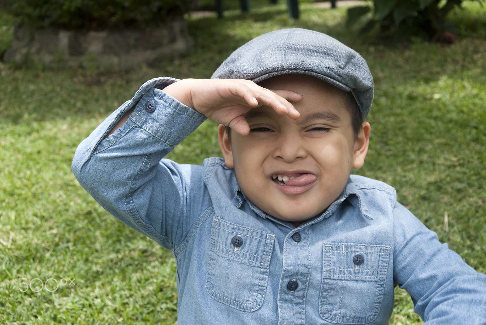 Nikon D200 sample photo. Boy in cap guatemalan latin expression photography