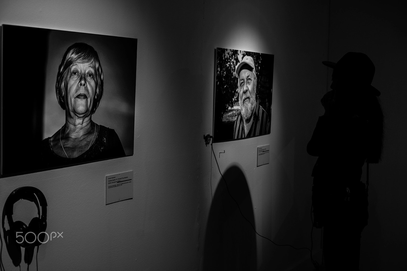 Sony a7R II + Sony 50mm F1.4 sample photo. Art exhibition - stories photography