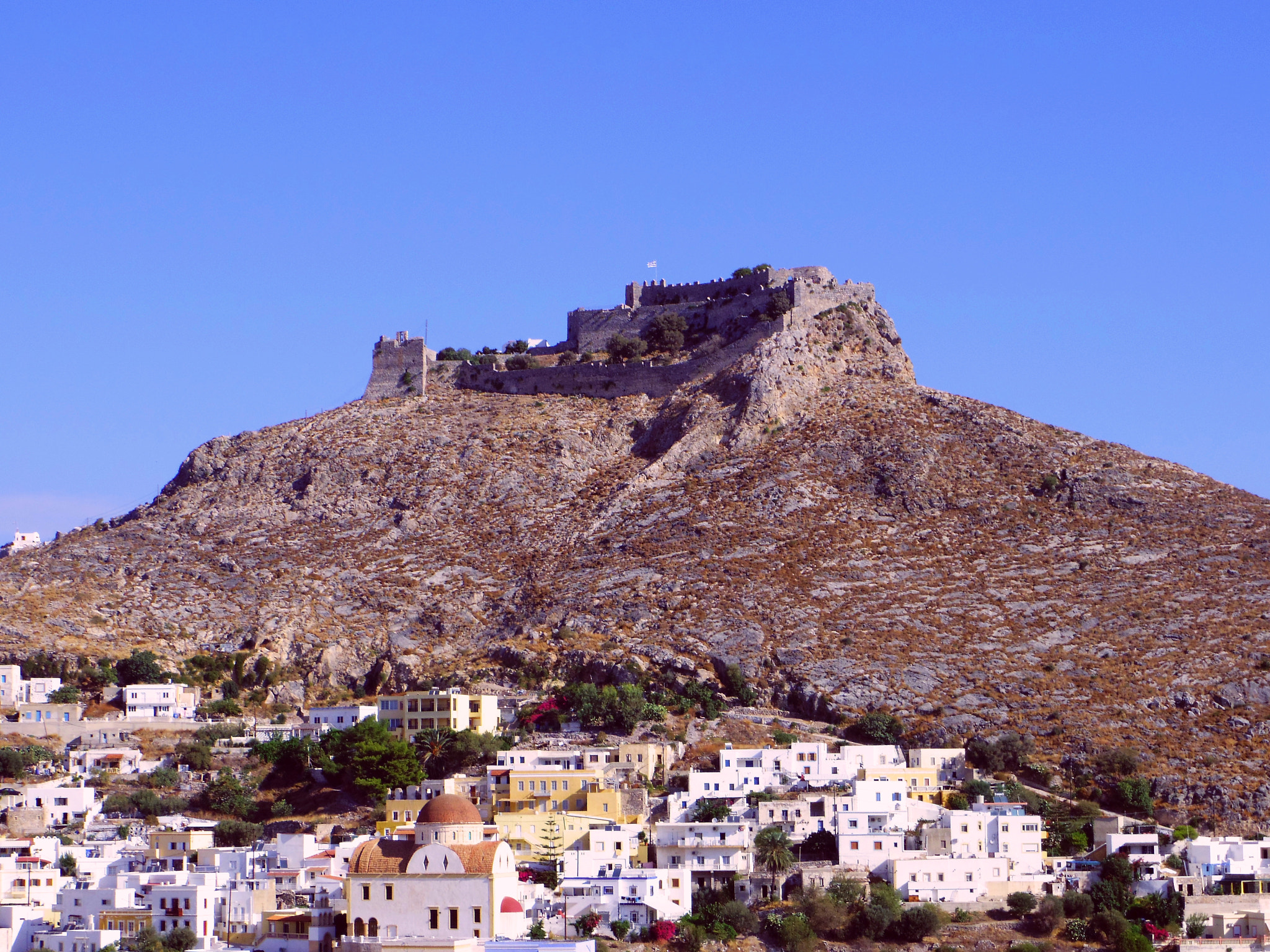 Pentax 02 Standard Zoom sample photo. Leros castle photography