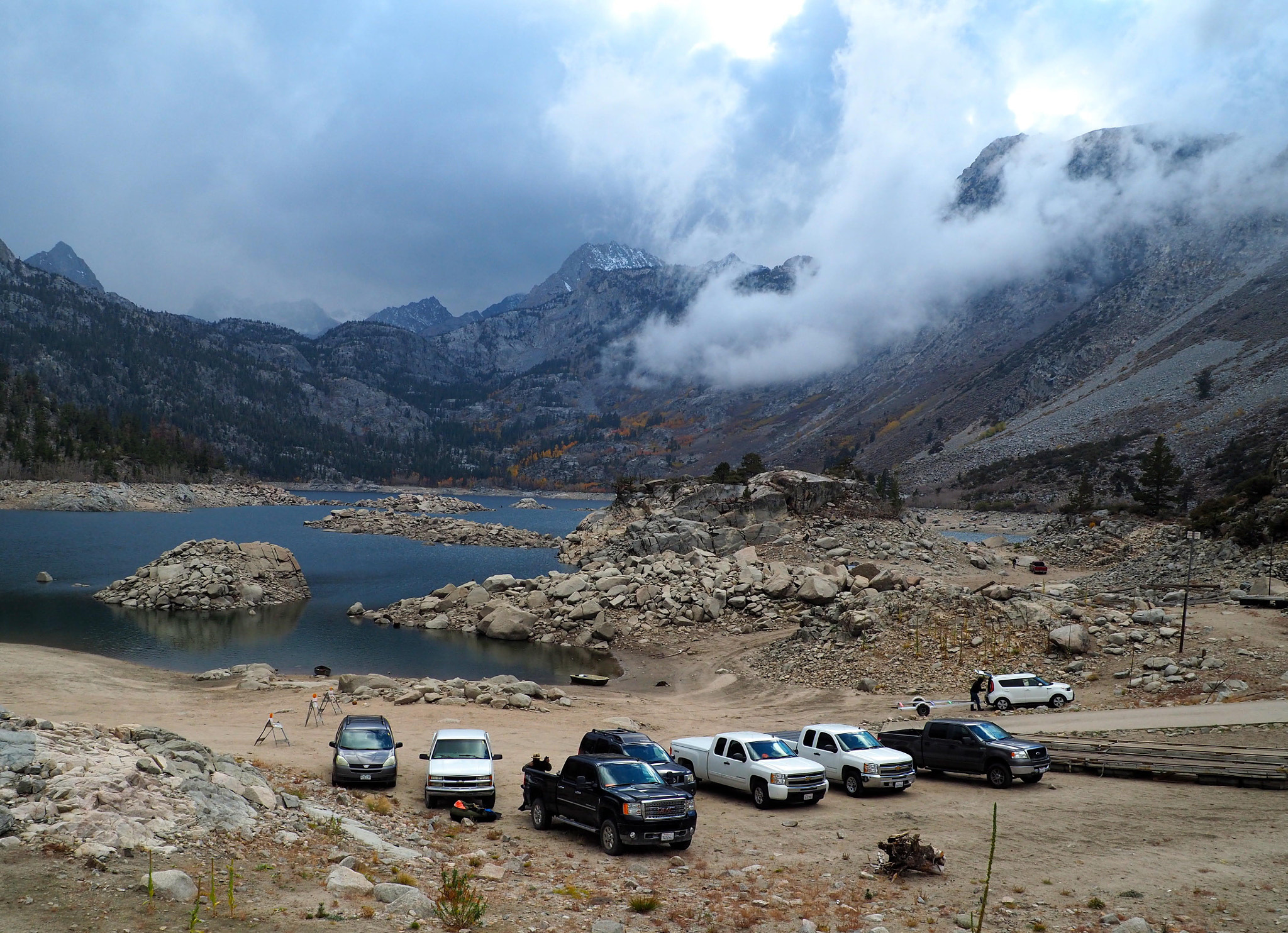 Olympus M.Zuiko Digital ED 14-42mm F3.5-5.6 sample photo. Fall in eastern sierras photography