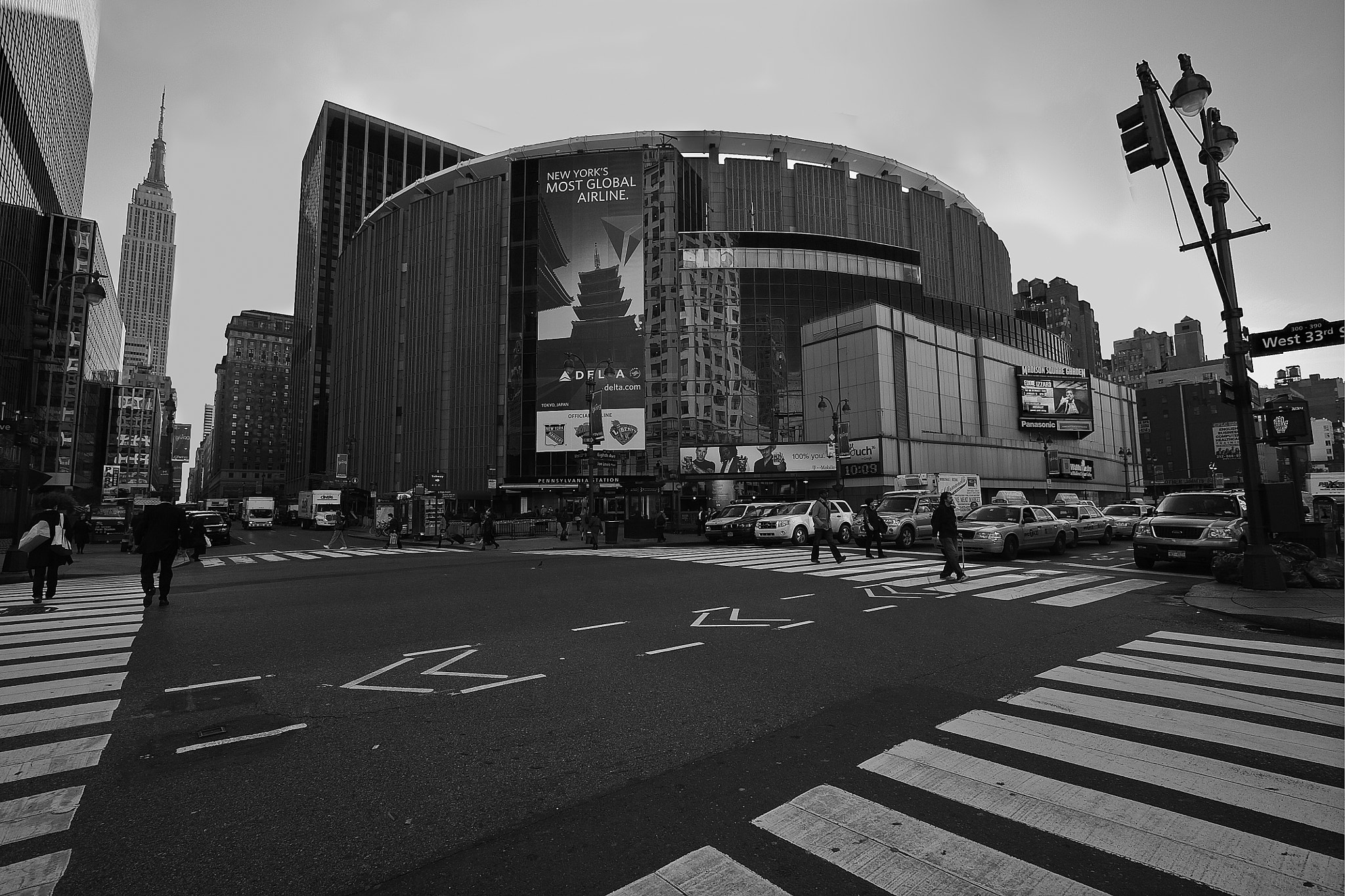 Canon EOS 450D (EOS Rebel XSi / EOS Kiss X2) sample photo. Madison square garden photography