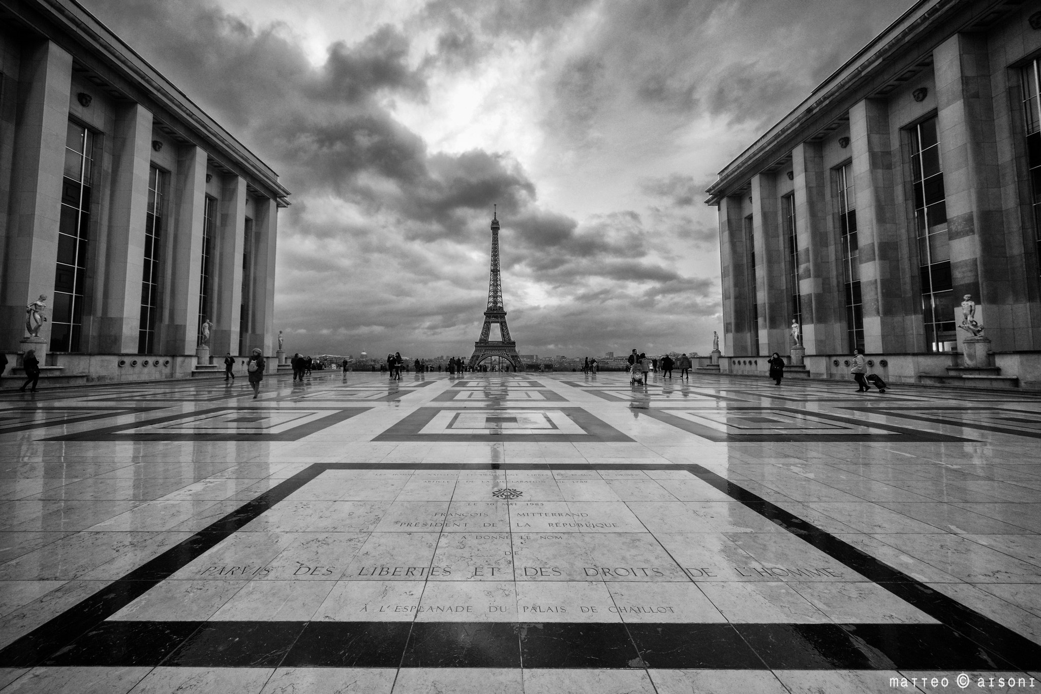 Sigma 12-24mm F4.5-5.6 EX DG Aspherical HSM sample photo. Paris photography