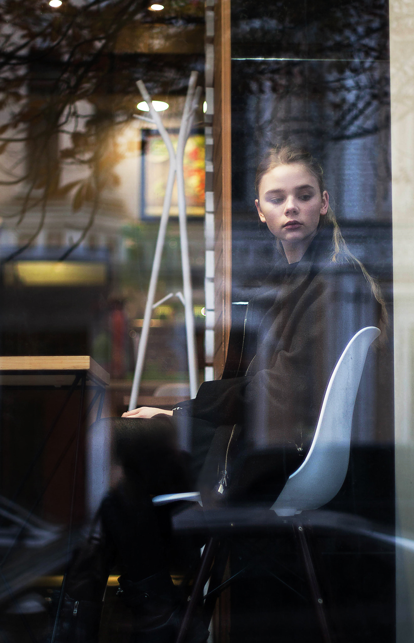 Canon EF 35-80mm f/4-5.6 sample photo. Cafe photography