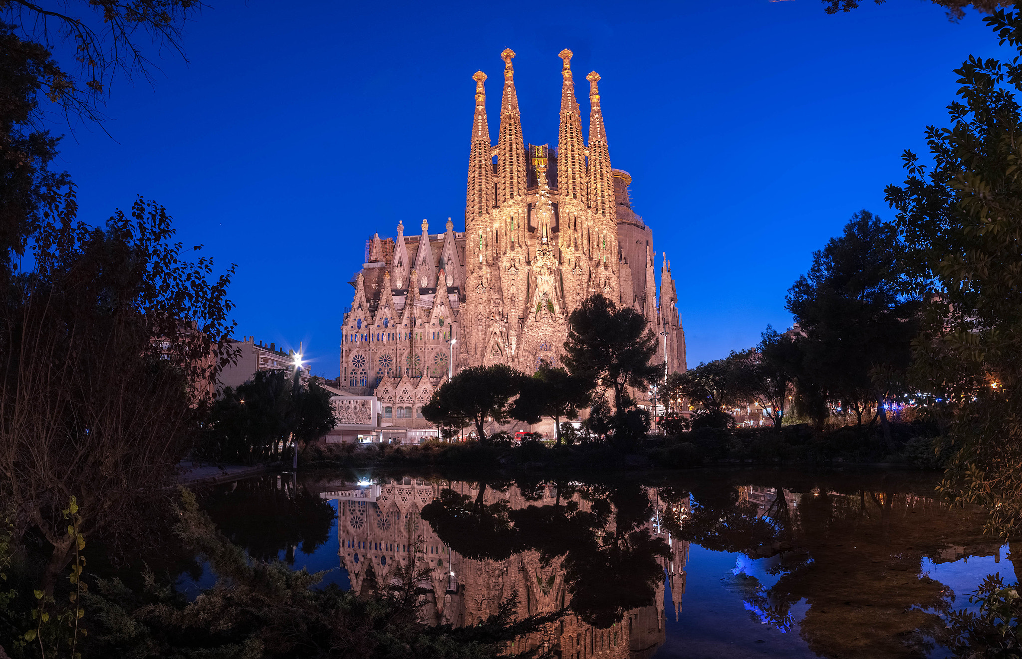 Samyang 14mm F2.8 ED AS IF UMC sample photo. Sagrada familia photography