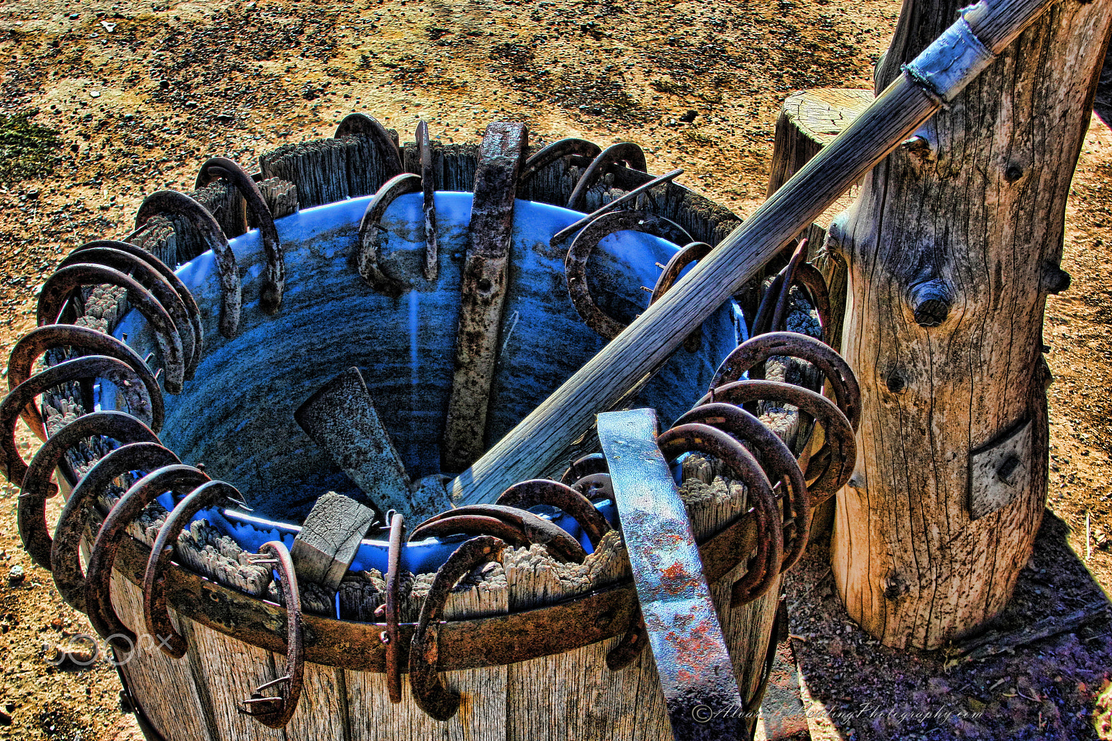 Canon EF 28-135mm F3.5-5.6 IS USM sample photo. Horshoe bucket copyrighted photography