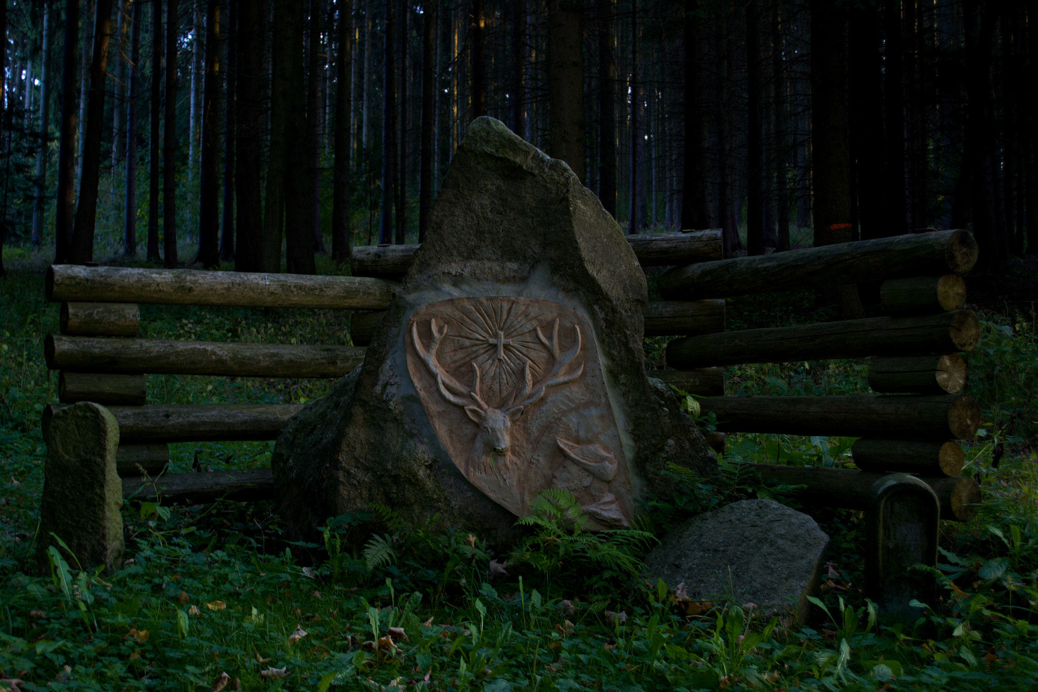 18.00 - 55.00 mm f/3.5 - 5.6 sample photo. The monument  photography