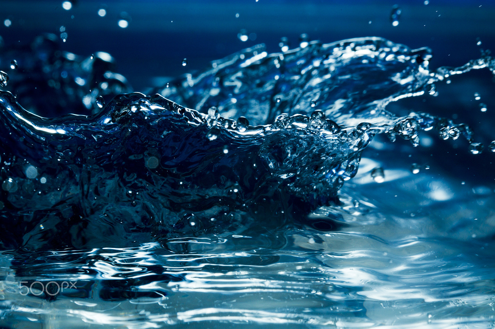 Canon EOS-1D Mark IV sample photo. Water. drops. spray. wavelets. photography