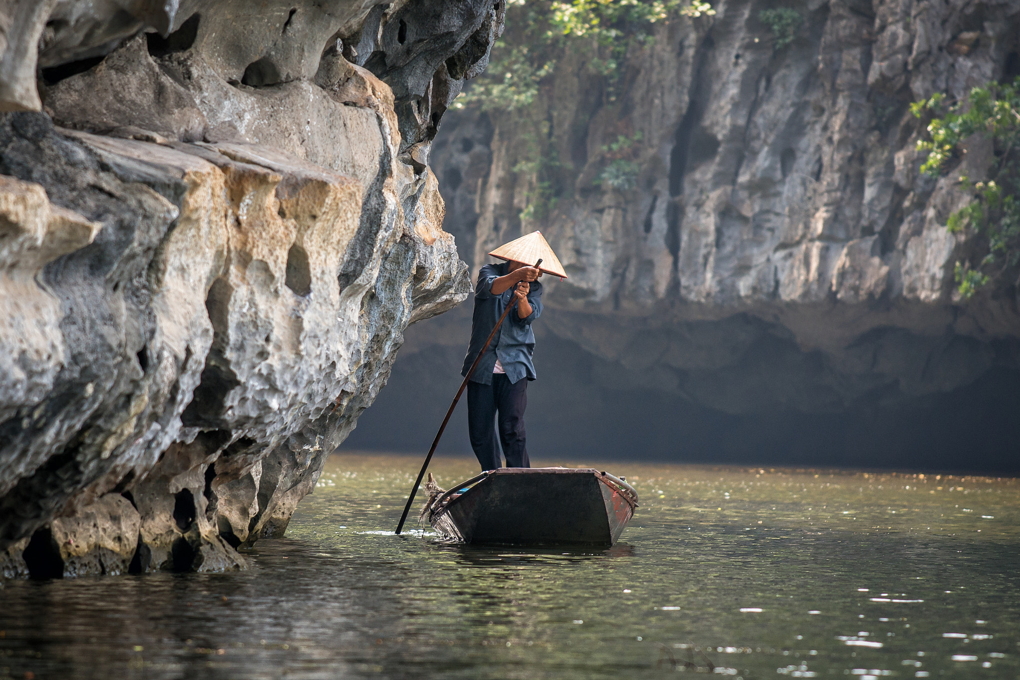 Nikon AF-S Nikkor 70-200mm F4G ED VR sample photo. Traditional vietnamese, tam coc photography