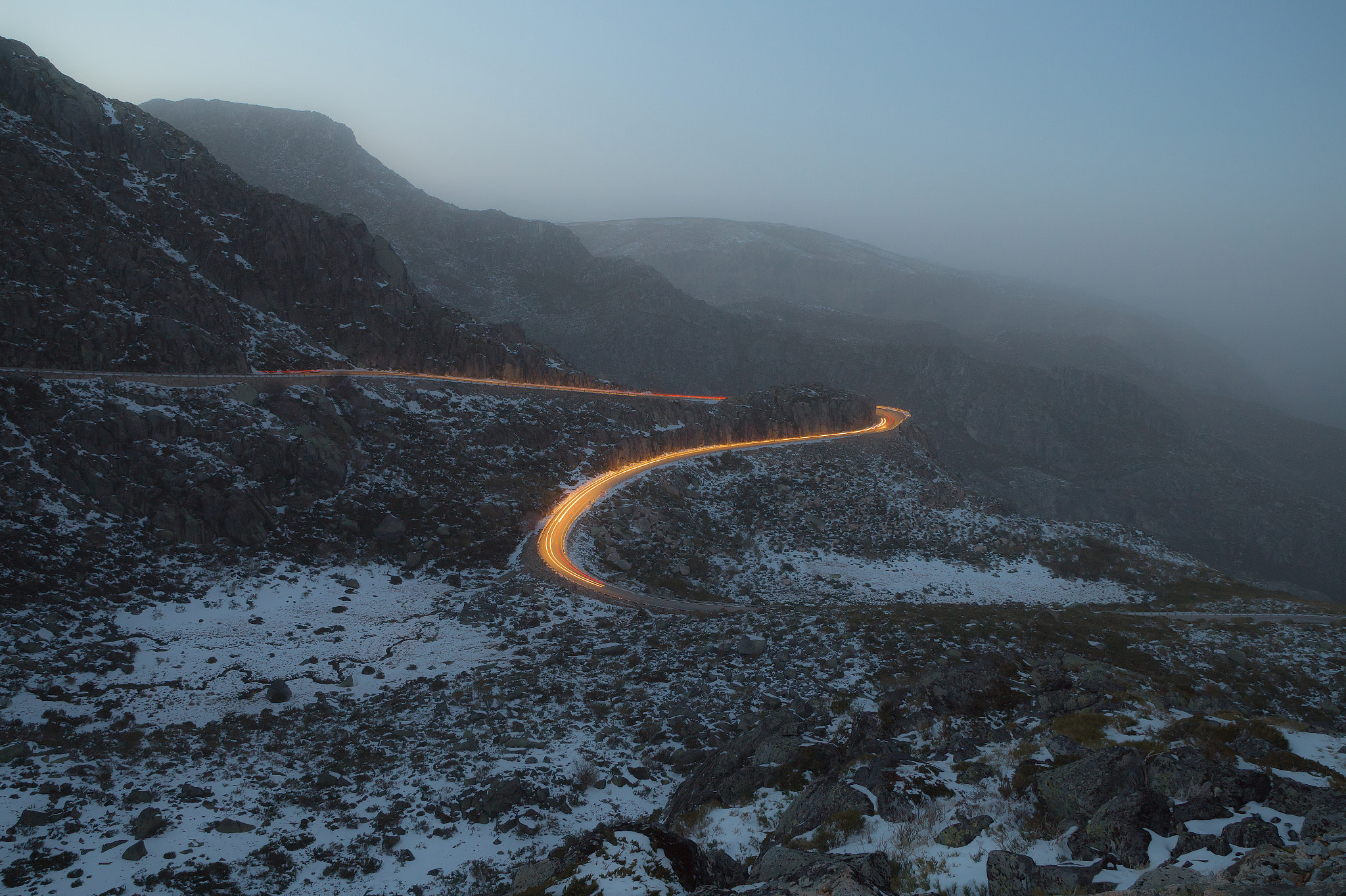 Sony DT 16-105mm F3.5-5.6 sample photo. Trace of light at nightfall in the serra da estrel photography