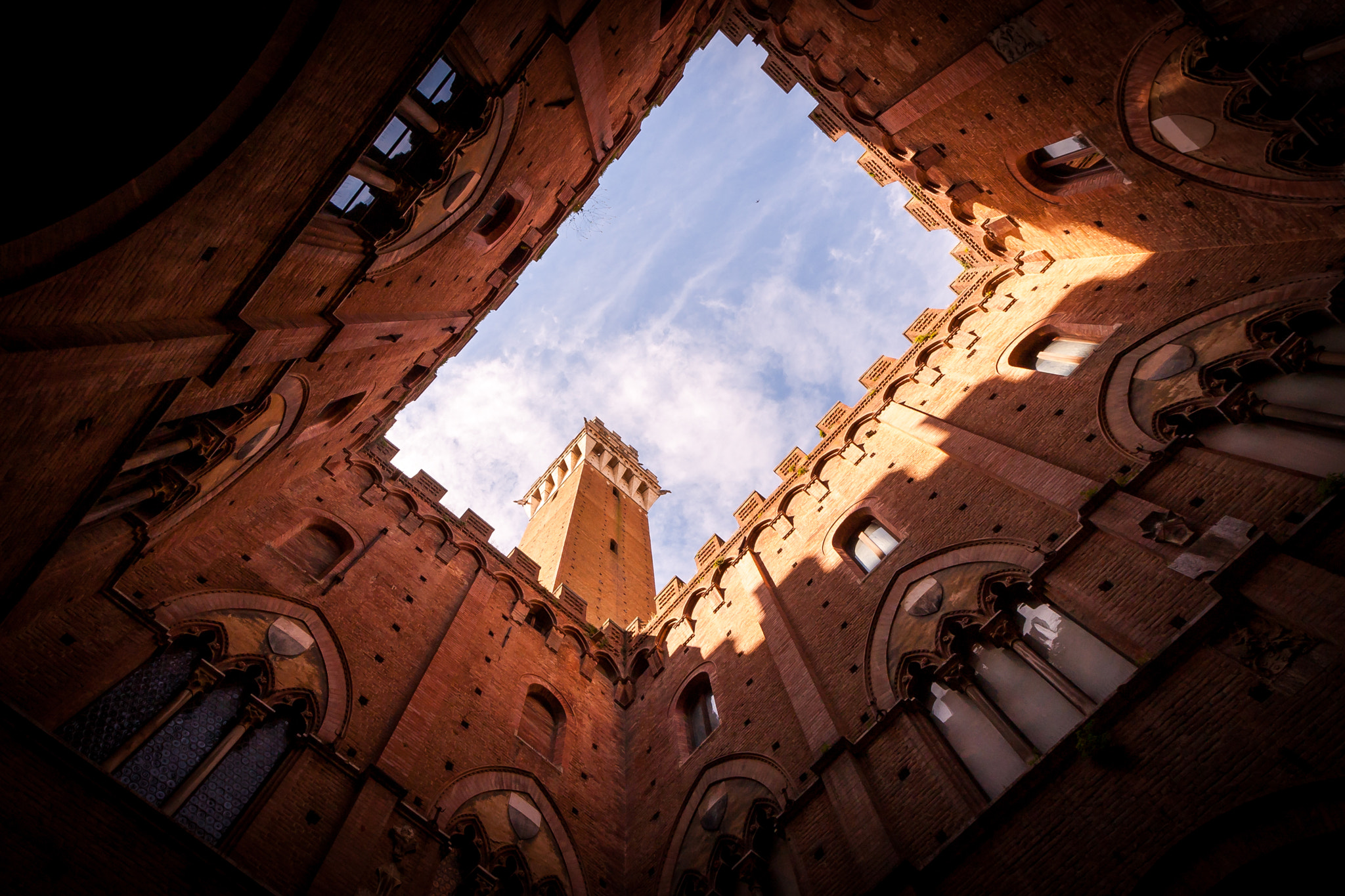 Canon EOS 40D sample photo. Torre del mangia - sienna photography