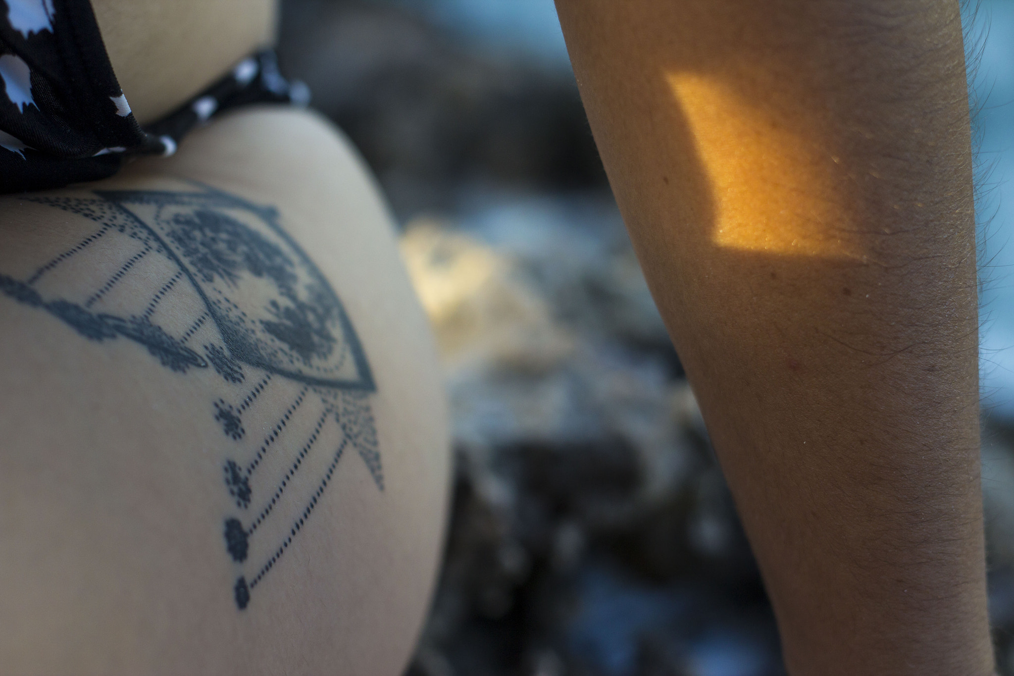 Canon EF 50mm f/1.8 sample photo. Lunas que eclipsan la piel. photography
