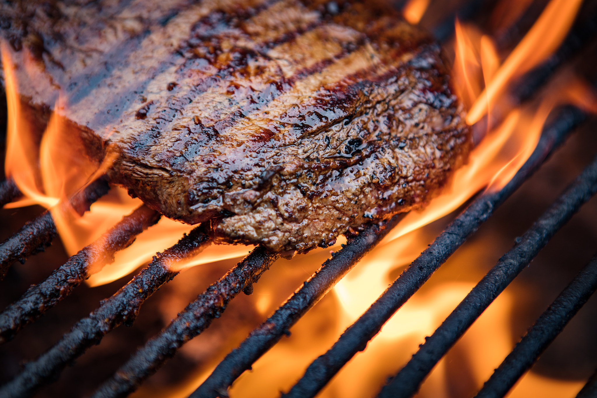 Canon EOS 5DS + Canon EF 24-70mm F2.8L USM sample photo. Flank steak on grill photography