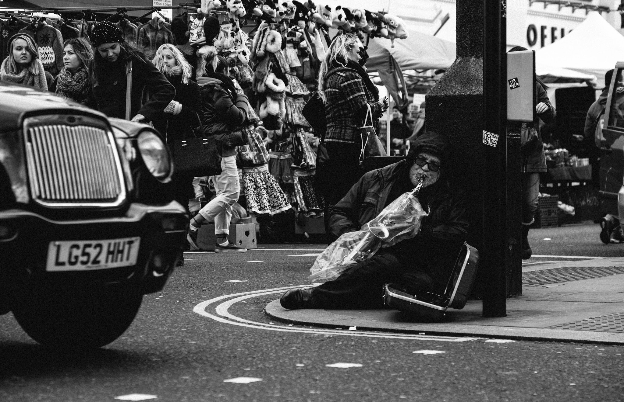 Pentax K-5 II + Pentax smc DA* 50-135mm F2.8 ED (IF) SDM sample photo. Portobello rd - november 2015 photography