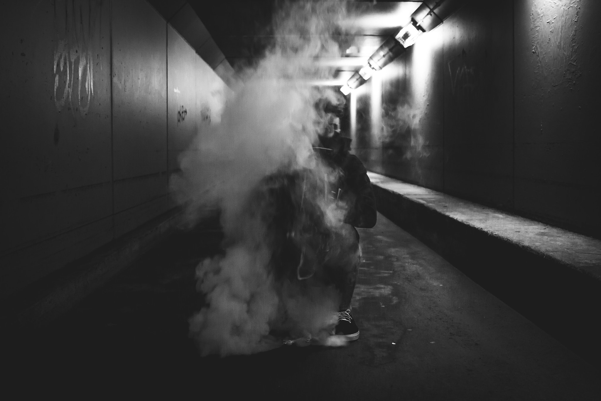 Canon EOS 600D (Rebel EOS T3i / EOS Kiss X5) + Sigma 24-70mm F2.8 EX DG Macro sample photo. Smoke em if ya got em photography