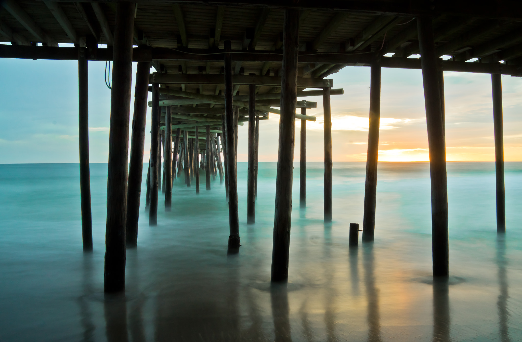 Tamron 18-270mm F3.5-6.3 Di II PZD sample photo. Sunrise and sea photography
