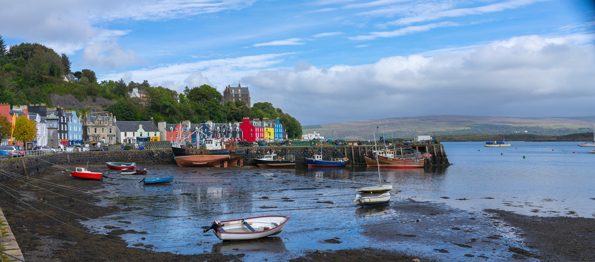 Sony a7 + Sony FE 24-70mm F2.8 GM sample photo. Tobermory village photography