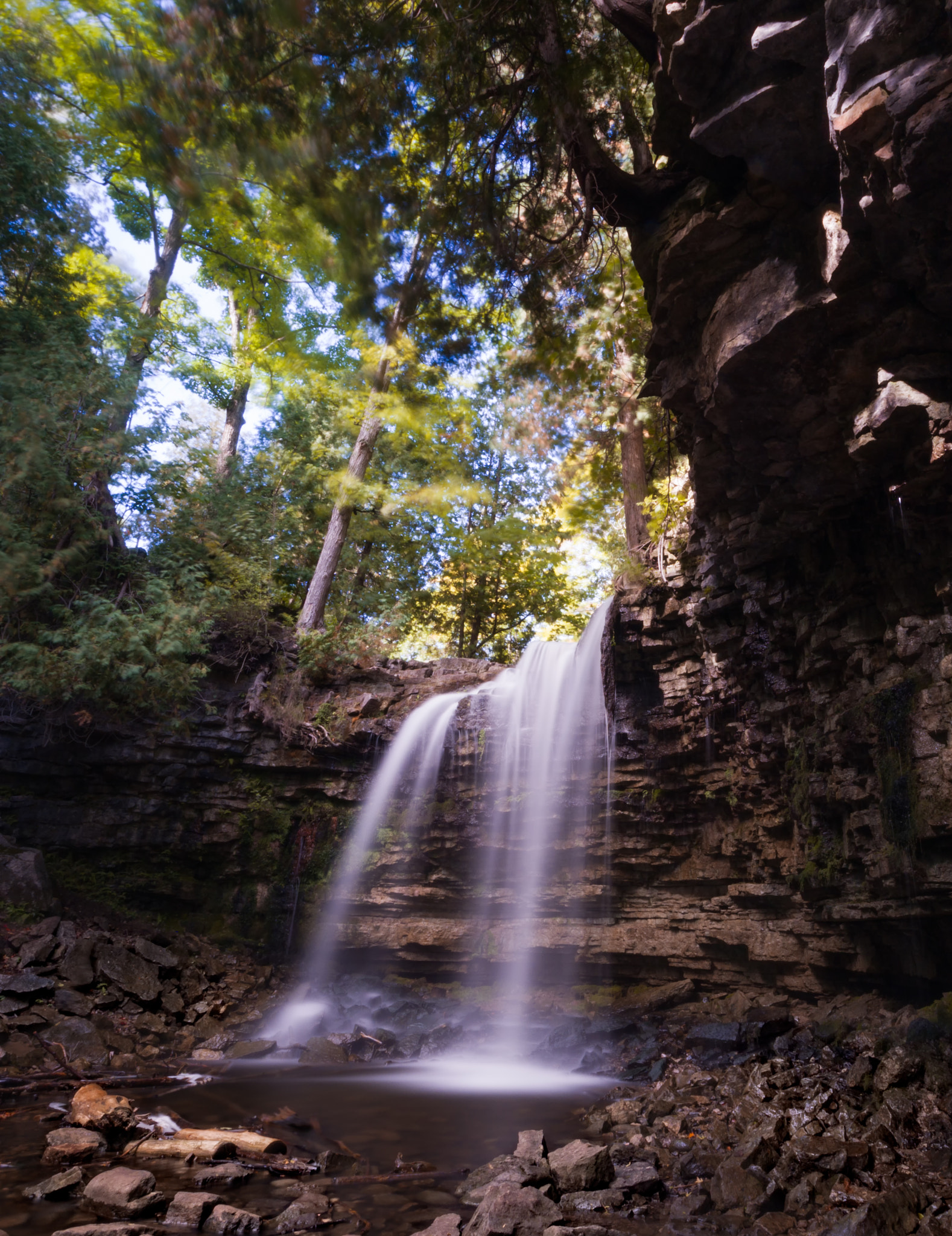 Sony a6000 + Sigma 10-20mm F4-5.6 EX DC HSM sample photo. Hilton falls photography