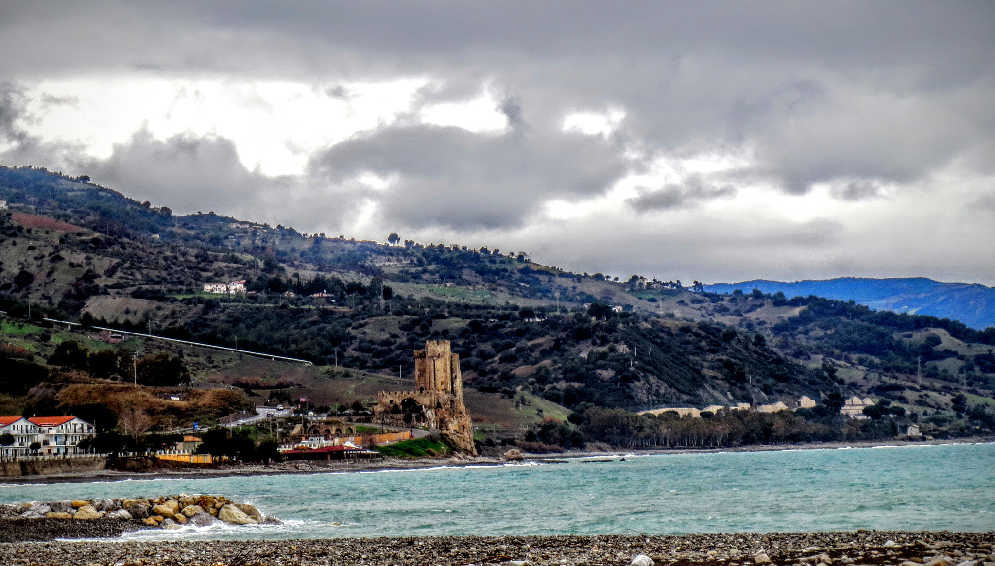 Canon PowerShot ELPH 110HS (PowerShot IXUS 125 HS) sample photo. Roseto capo spulico (cs) in winter photography