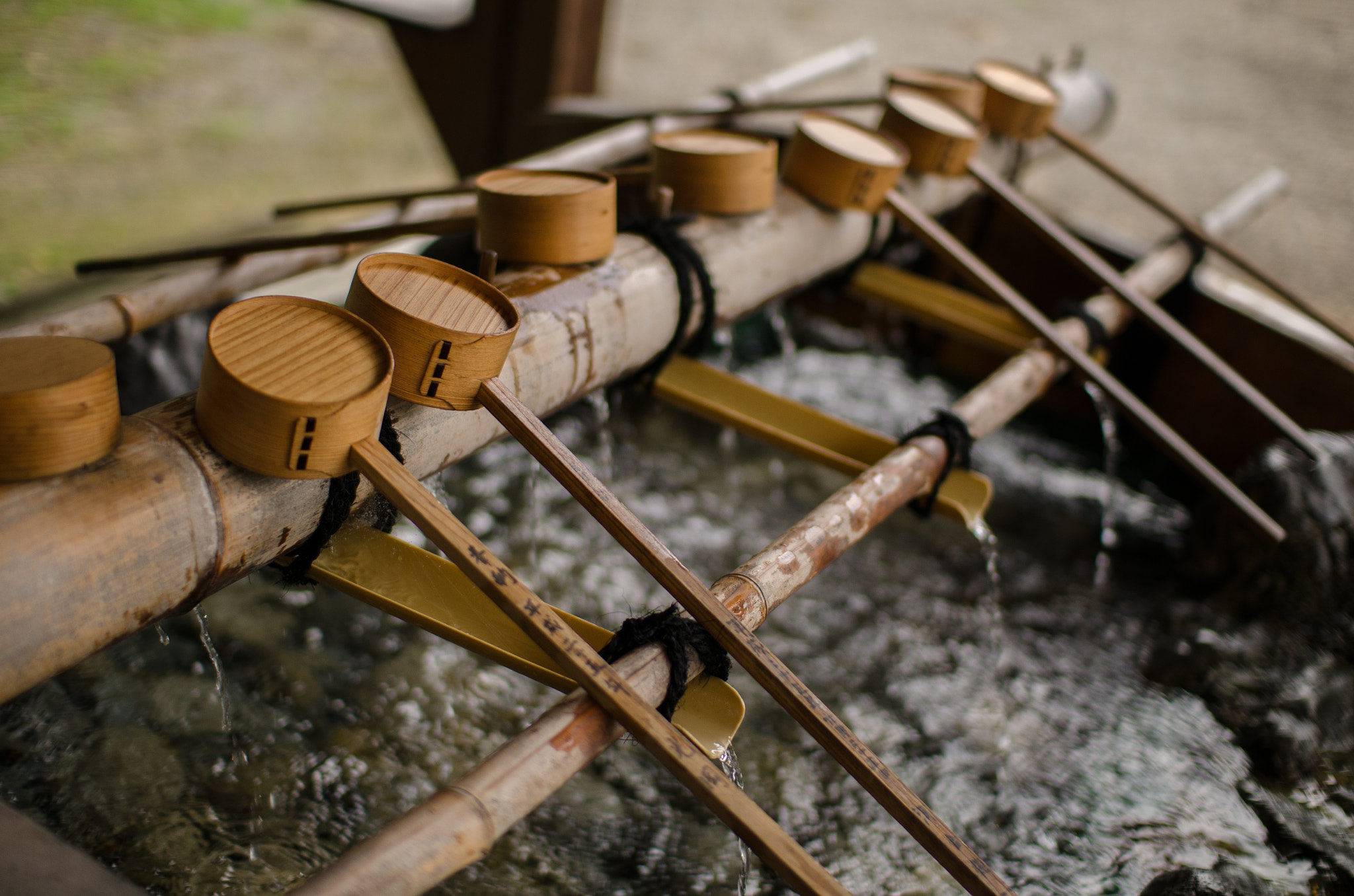 Nikon D7000 + Sigma 30mm F1.4 EX DC HSM sample photo. The sound of water photography