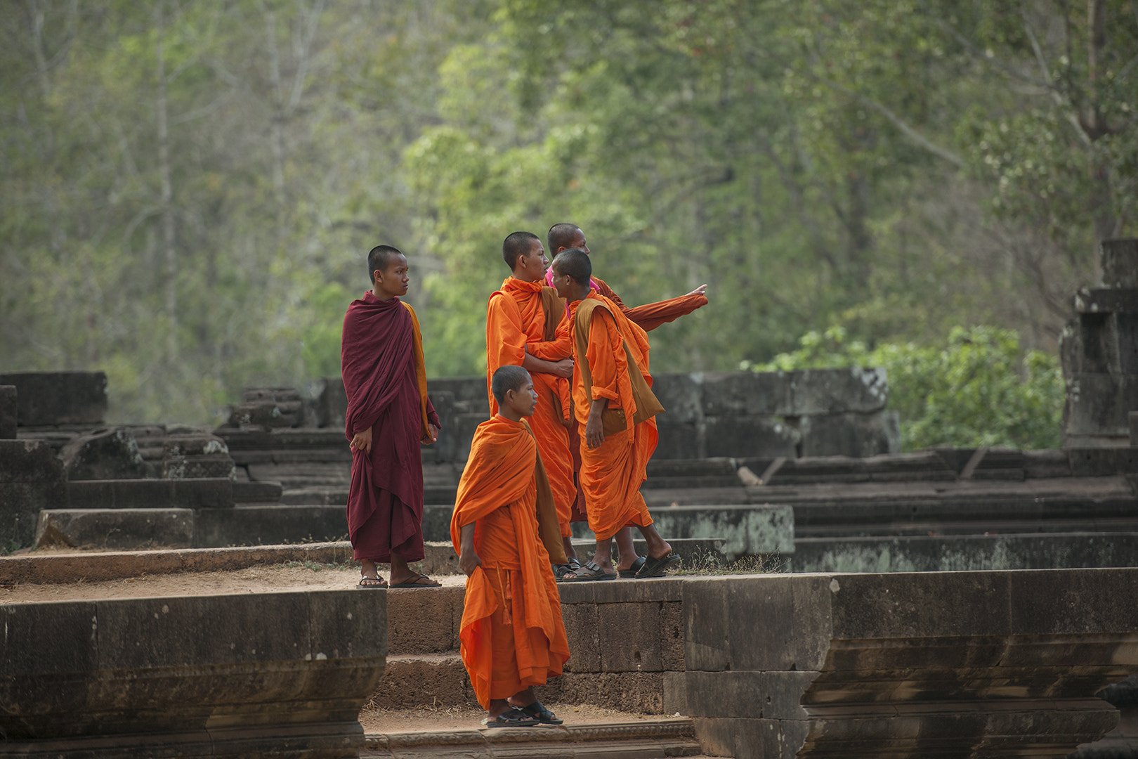 Nikon D3X sample photo. Monk / angkor wat temple / siem reap / cambodia photography