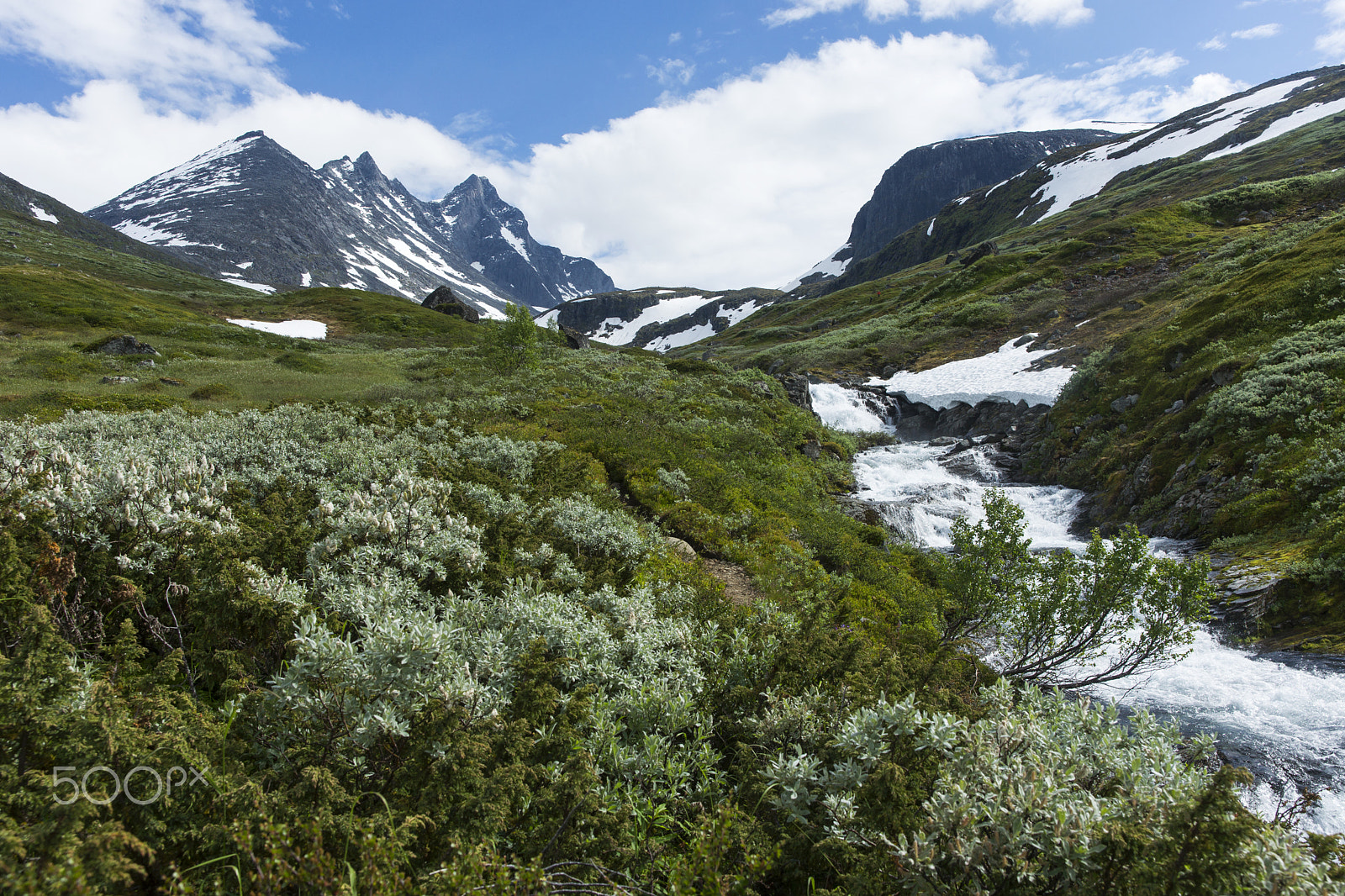 Sony Alpha DSLR-A850 sample photo. Hiking in the norwegian alps photography