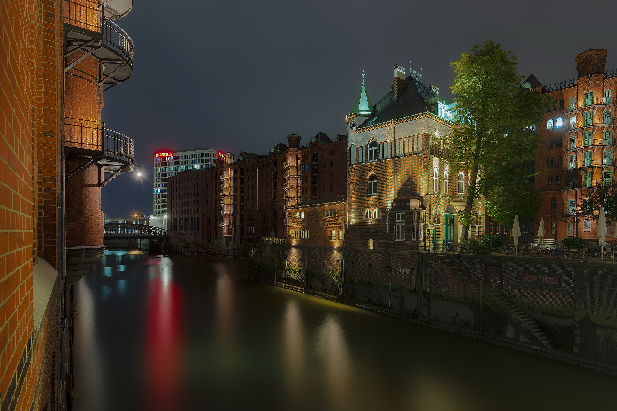 Canon EF 11-24mm F4L USM sample photo. Hamburg speicherstadt, germany photography