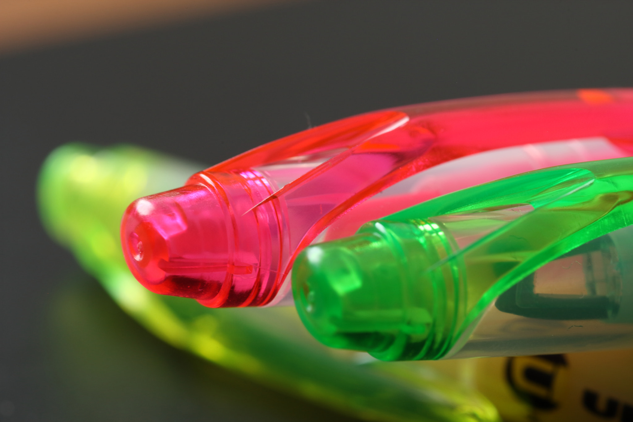Tamron SP AF 90mm F2.8 Di Macro sample photo. Highlighter photography