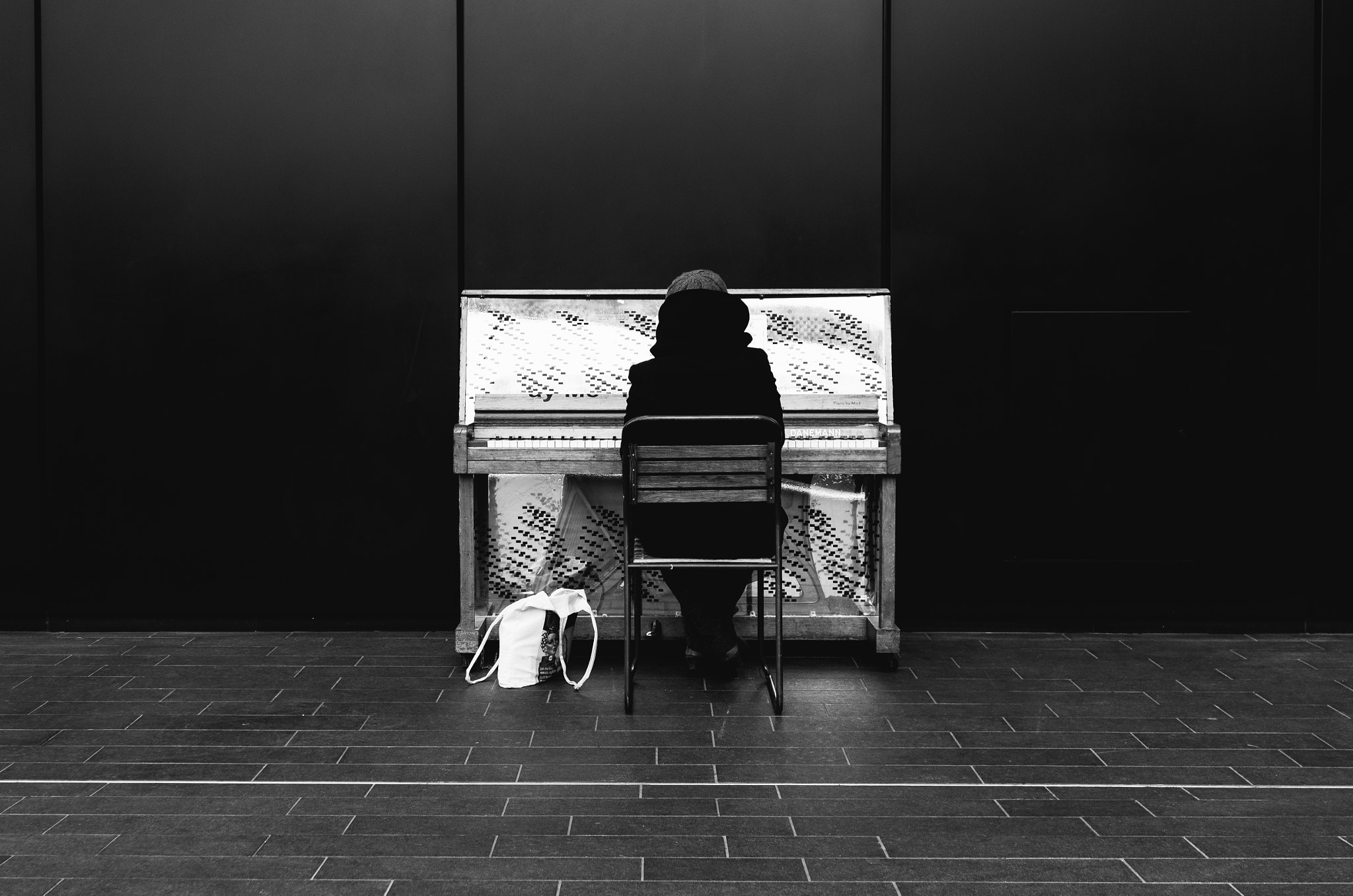 Pentax K-5 II sample photo. Piano exercise - february 2016 photography