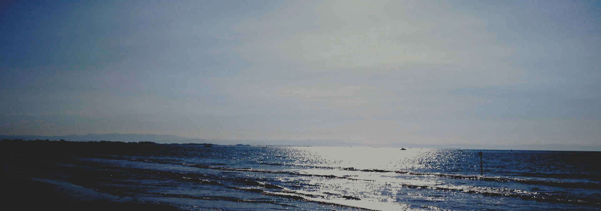 LUMIX G VARIO PZ 14-42/F3.5-5.6 sample photo. Seaside photography