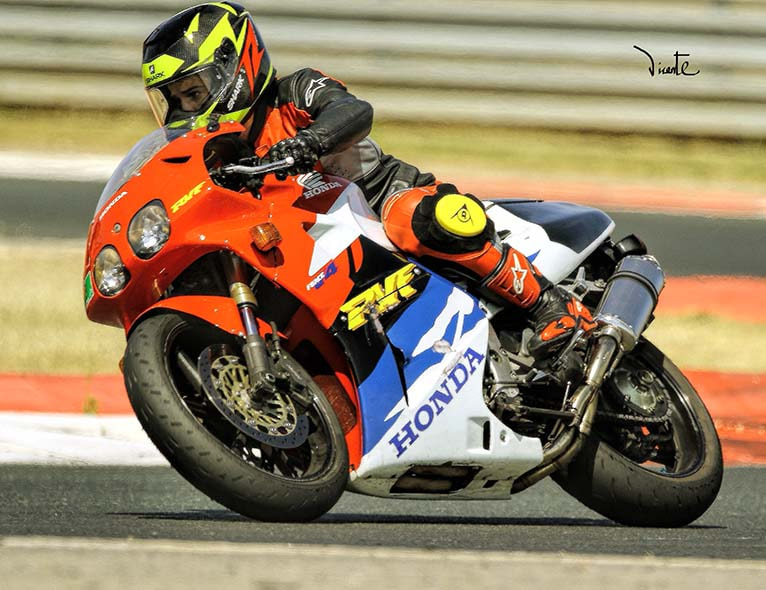 Canon EF 300mm F2.8L IS II USM sample photo. + gass photography