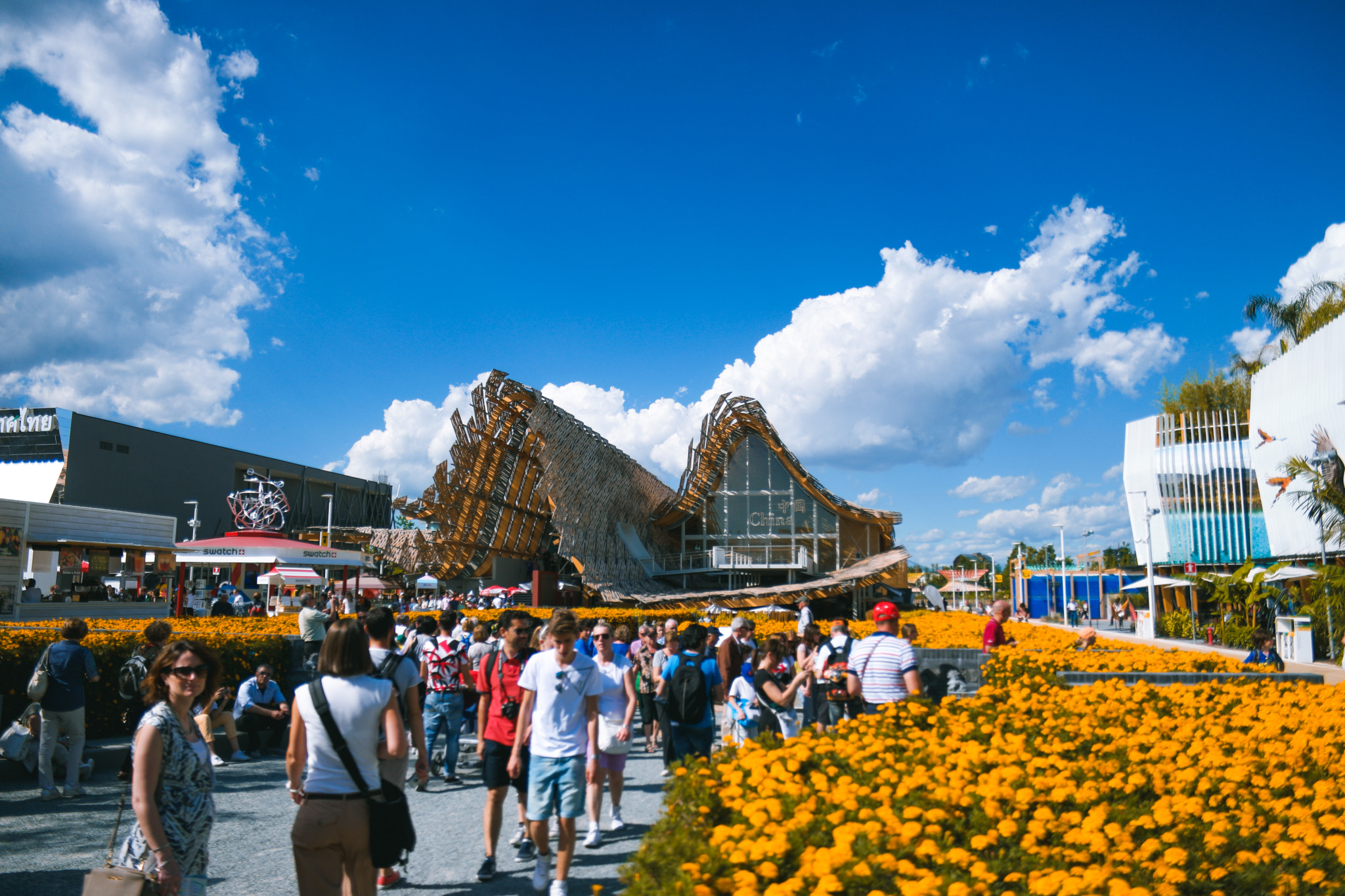Saumsun NX 16-50mm F2-2.8 S ED OIS sample photo. Expo 2015 photography