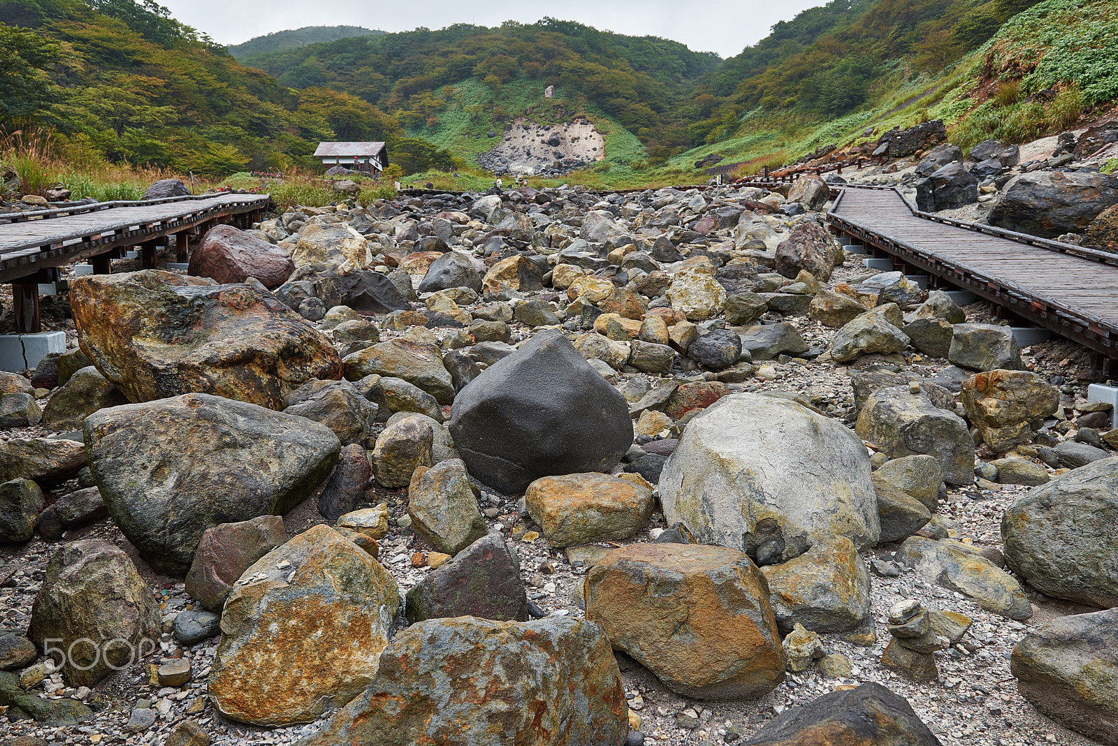 Nikon AF-S Nikkor 24-70mm F2.8G ED sample photo. Tourist spot "killing stone" photography