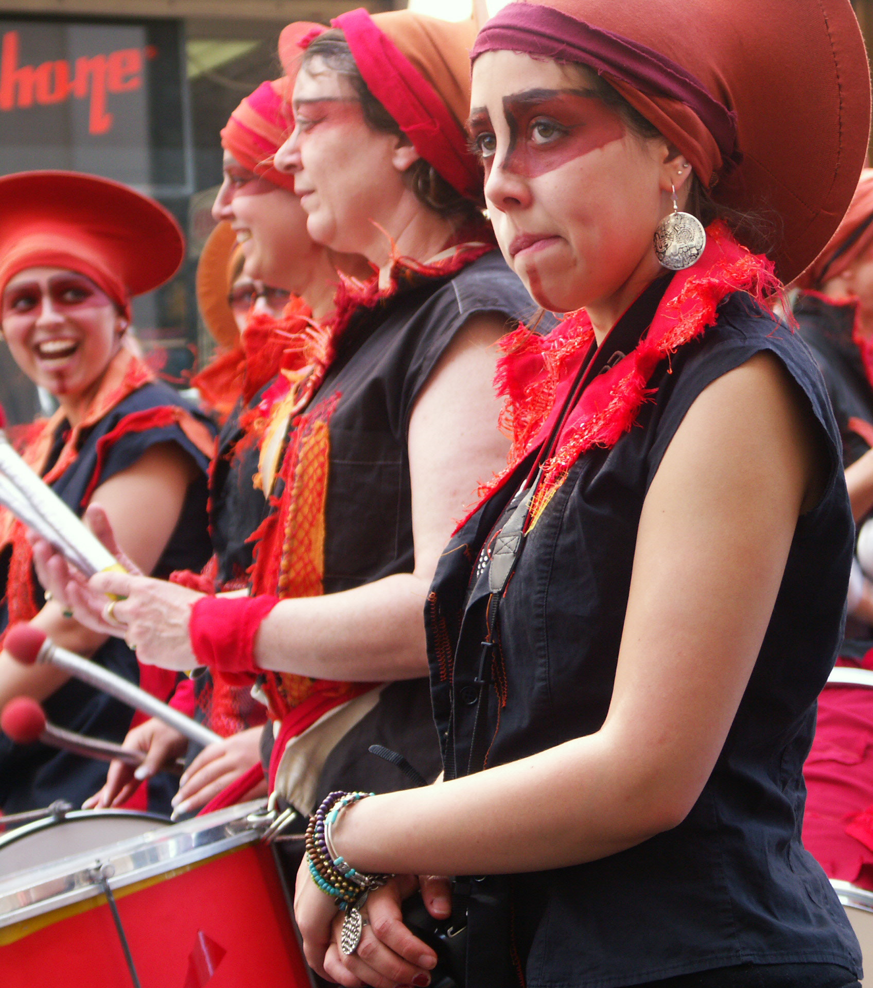 KONICA MINOLTA DiMAGE A2 sample photo. Zineke parade bruxelles photography