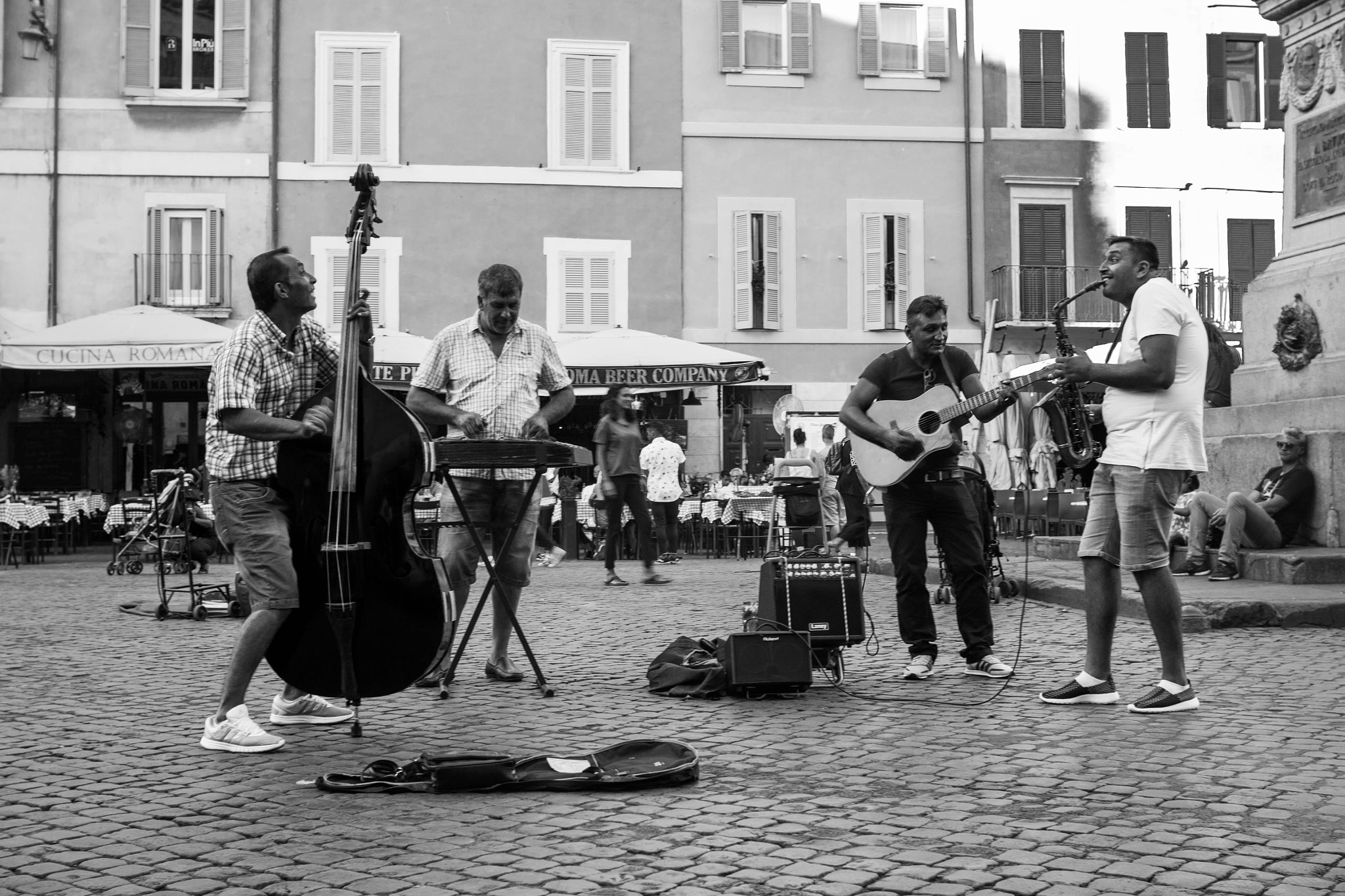 Sigma 30mm F1.4 EX DC HSM sample photo. Street musicians combo campo de fiori rome photography