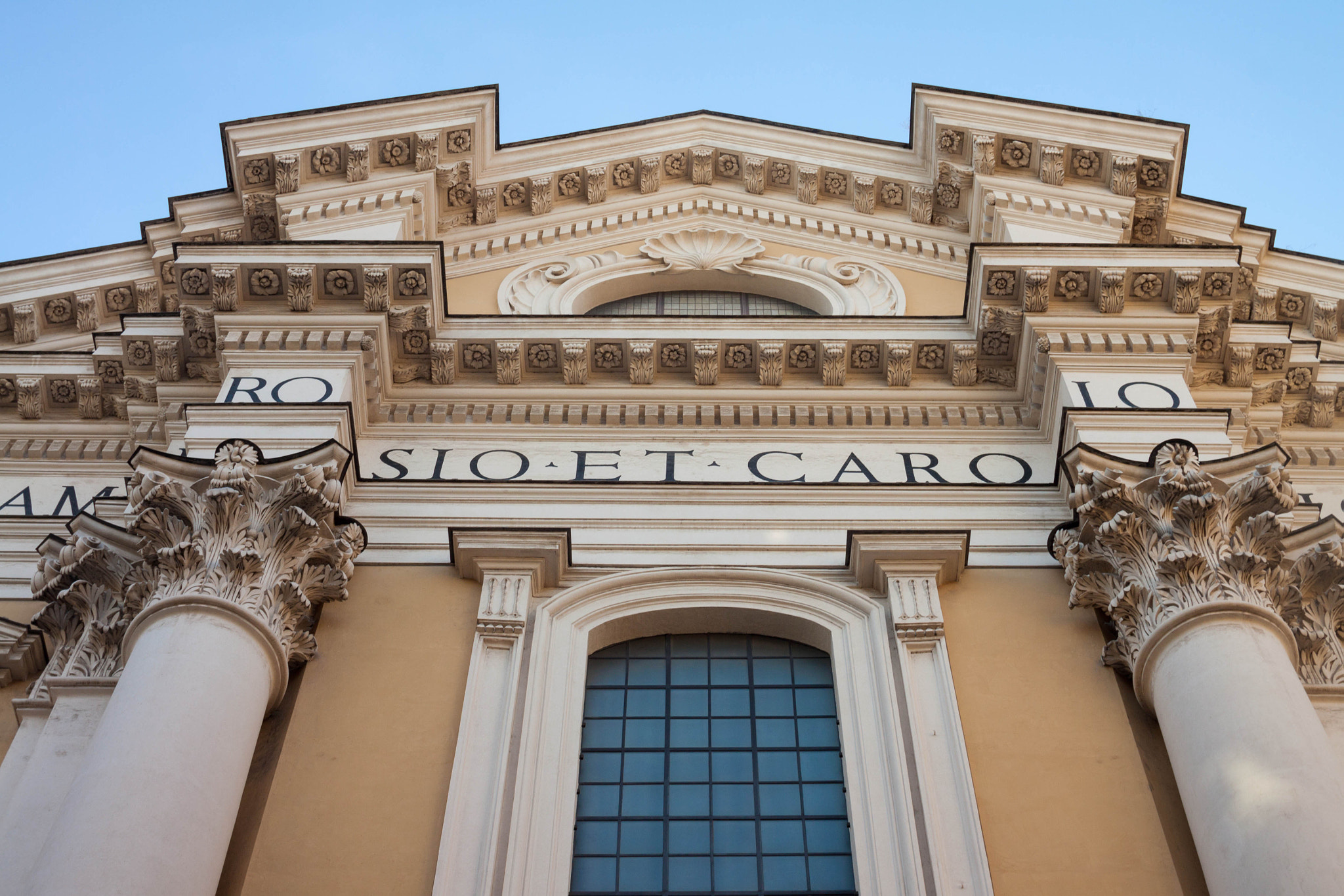 Sigma 30mm F1.4 EX DC HSM sample photo. Basilica san carlo al corso rome photography