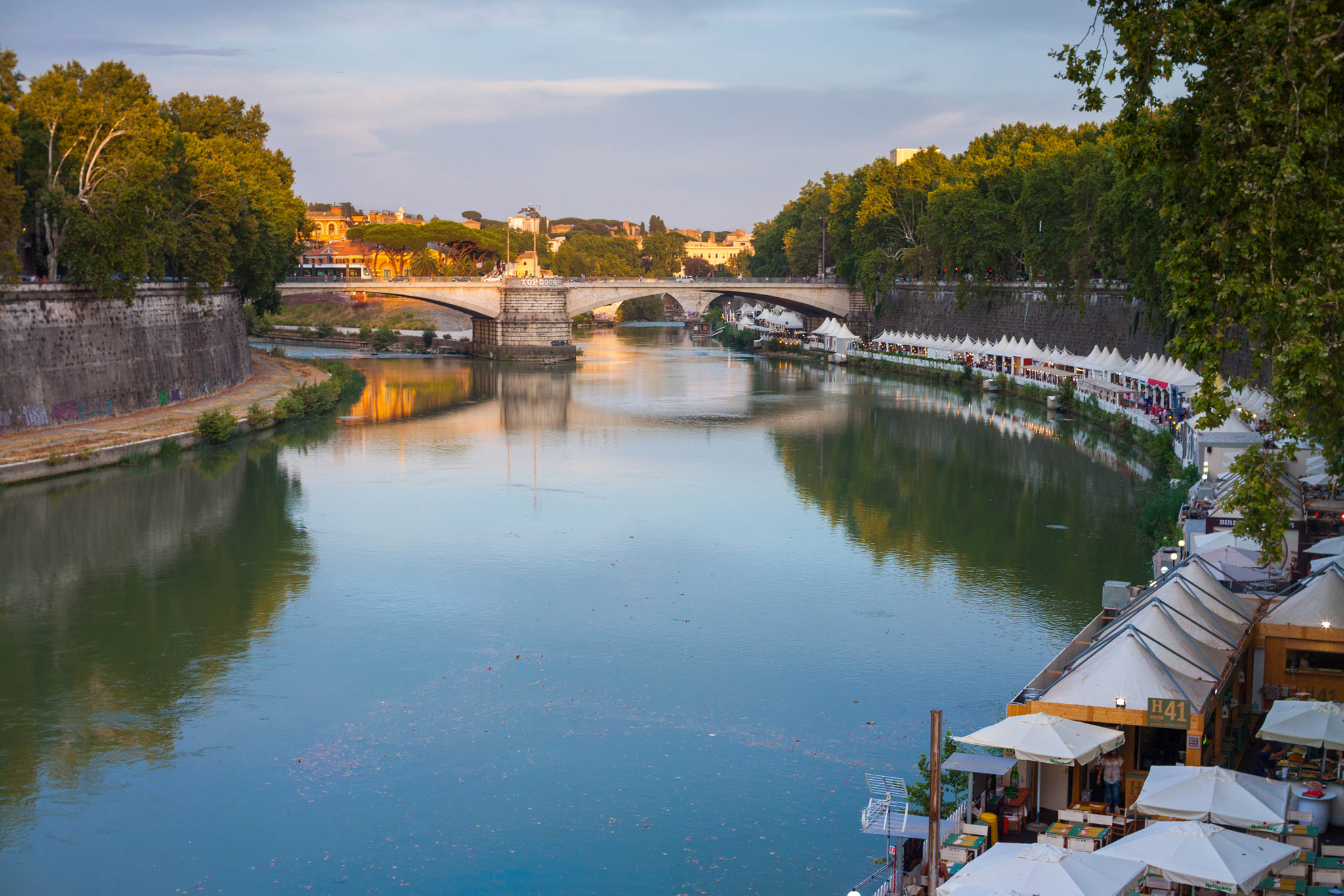 Canon EOS 50D + Sigma 30mm F1.4 EX DC HSM sample photo. Sunset view over tiber river rome photography