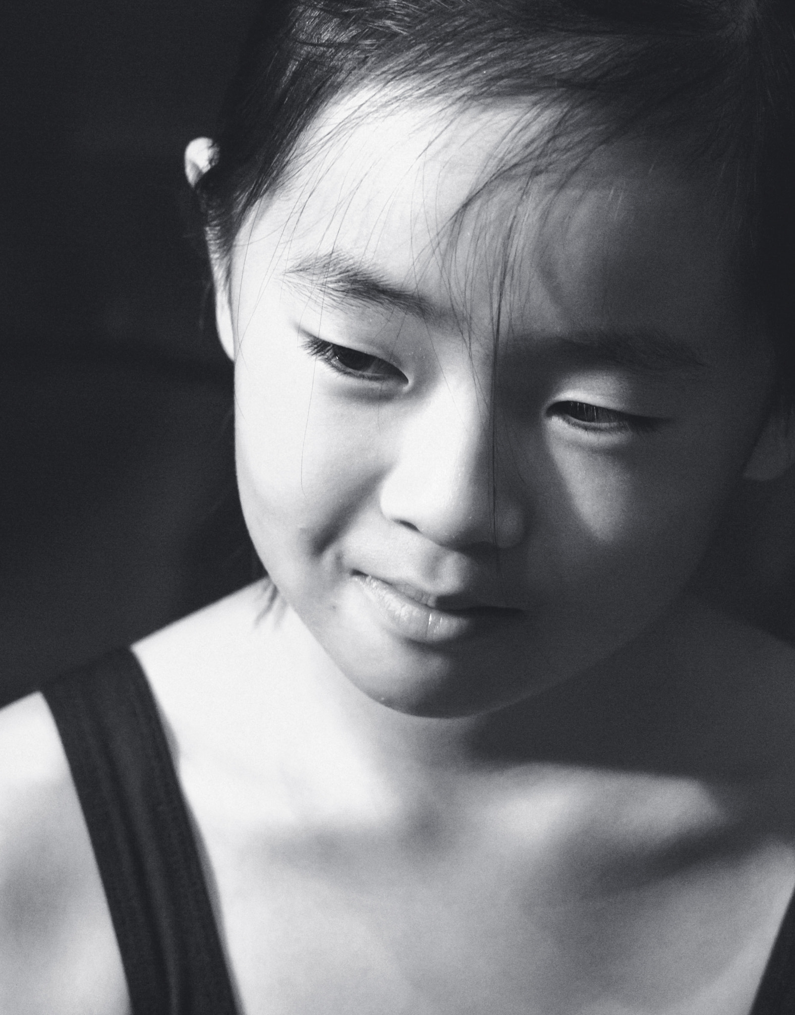 Leica APO-Summicron-M 90mm F2 ASPH sample photo. Studio portrait photography