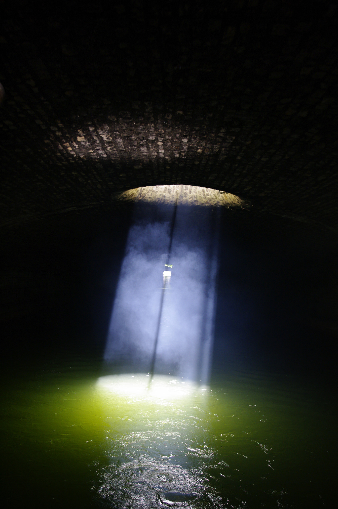 Pentax K20D sample photo. Paris underground photography