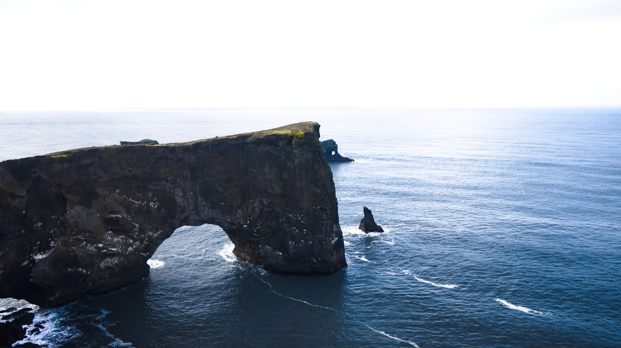 Sony Alpha NEX-6 + Sony E 10-18mm F4 OSS sample photo. Being magnificent? oh, no problem for iceland. photography
