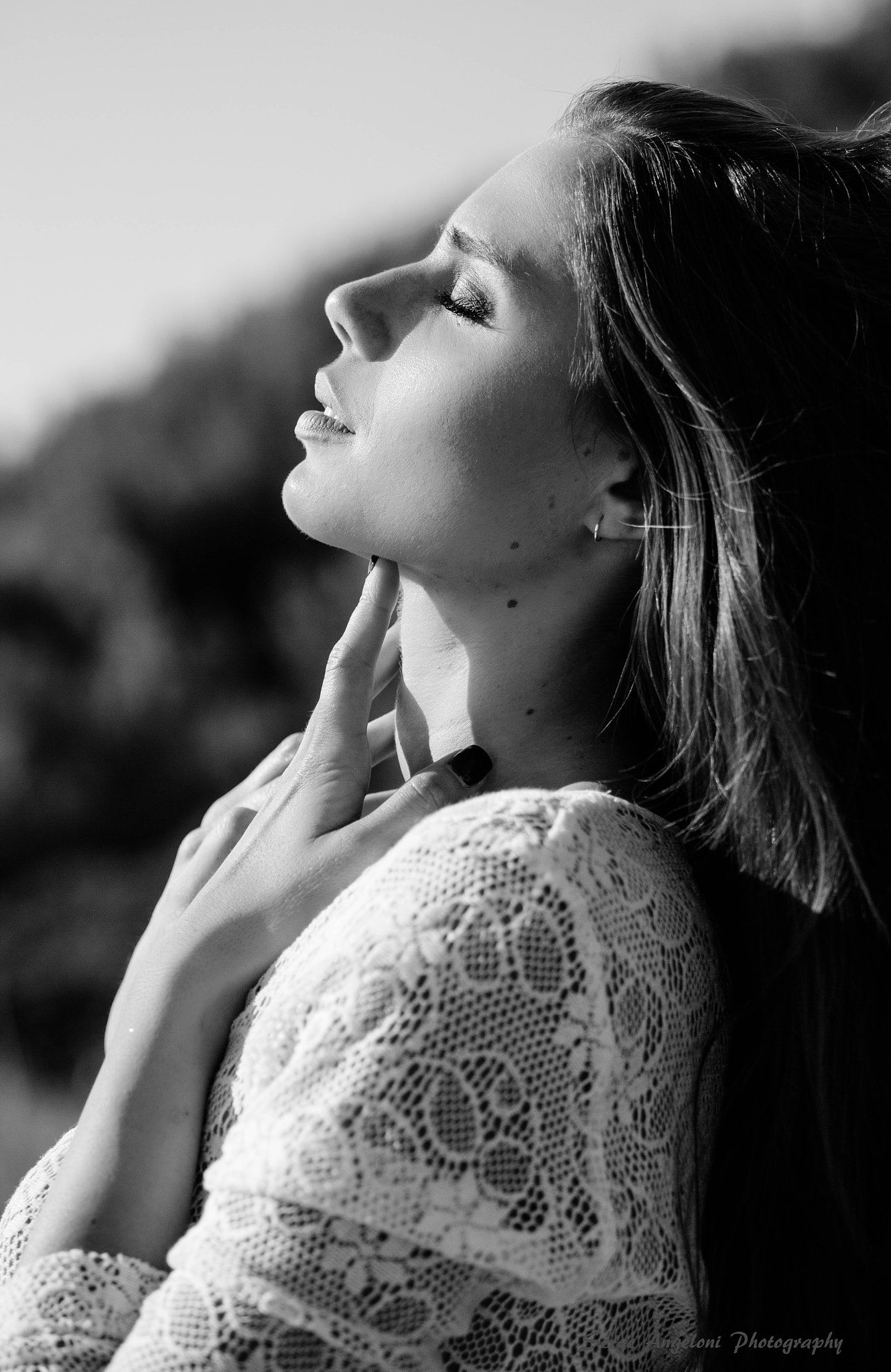 Canon EOS-1Ds Mark III sample photo. Anaïs in the sun photography