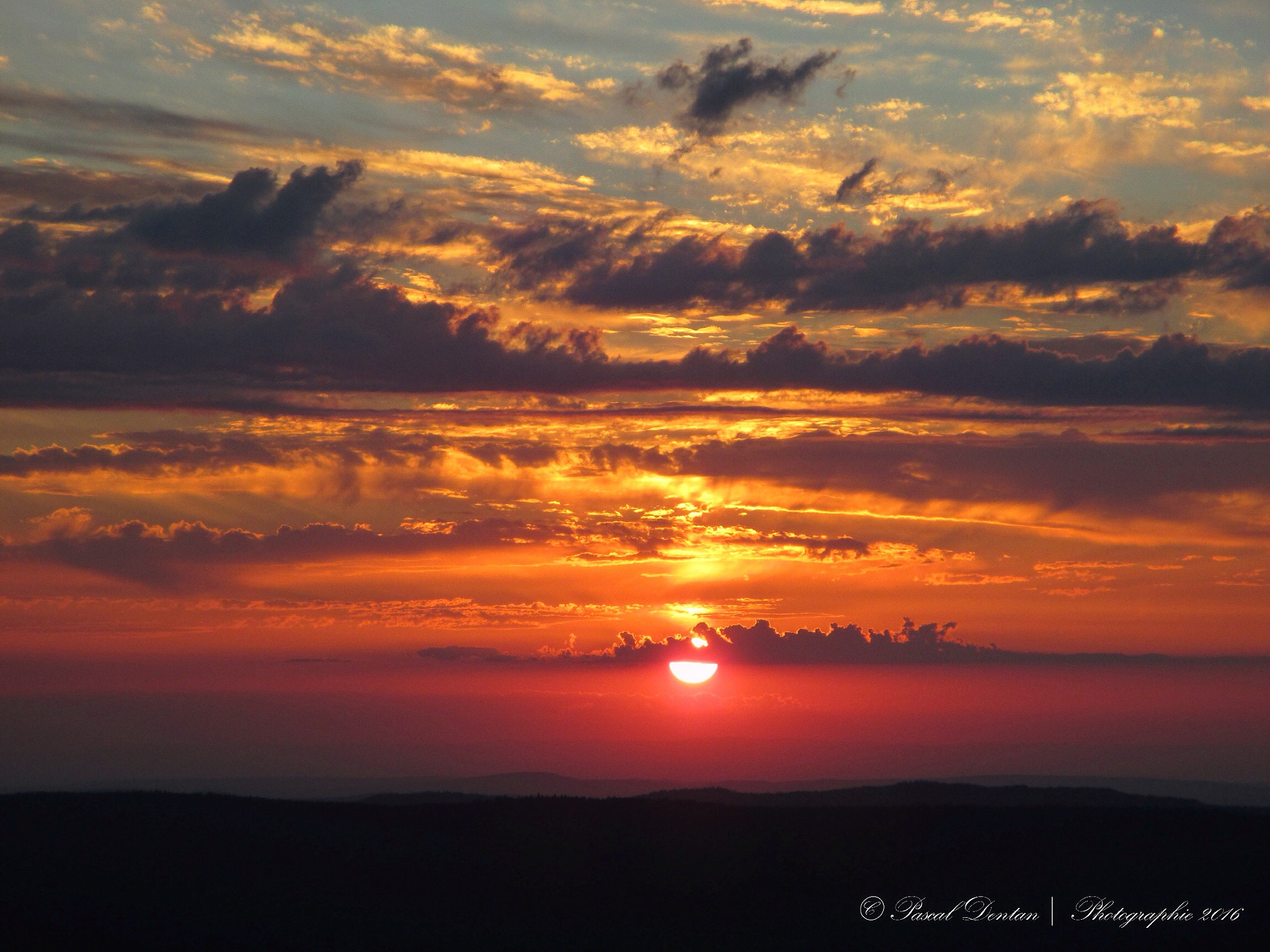 Canon PowerShot ELPH 115 IS (IXUS 132 / IXY 90F) sample photo. Sunset from the top of the mt-tendre photography