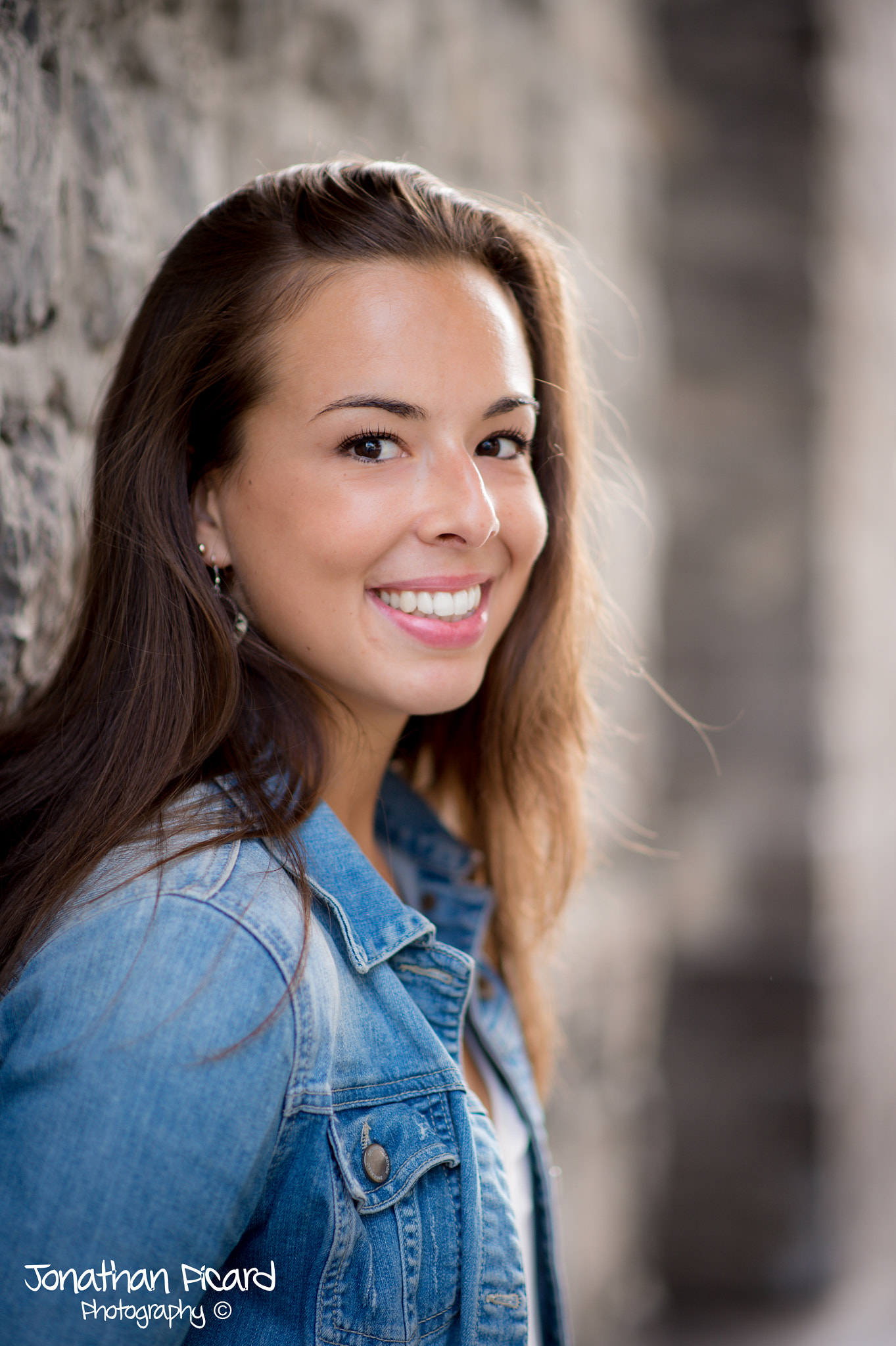 Nikon D4S + Nikon AF-S Nikkor 85mm F1.8G sample photo. Jenna in lausanne photography