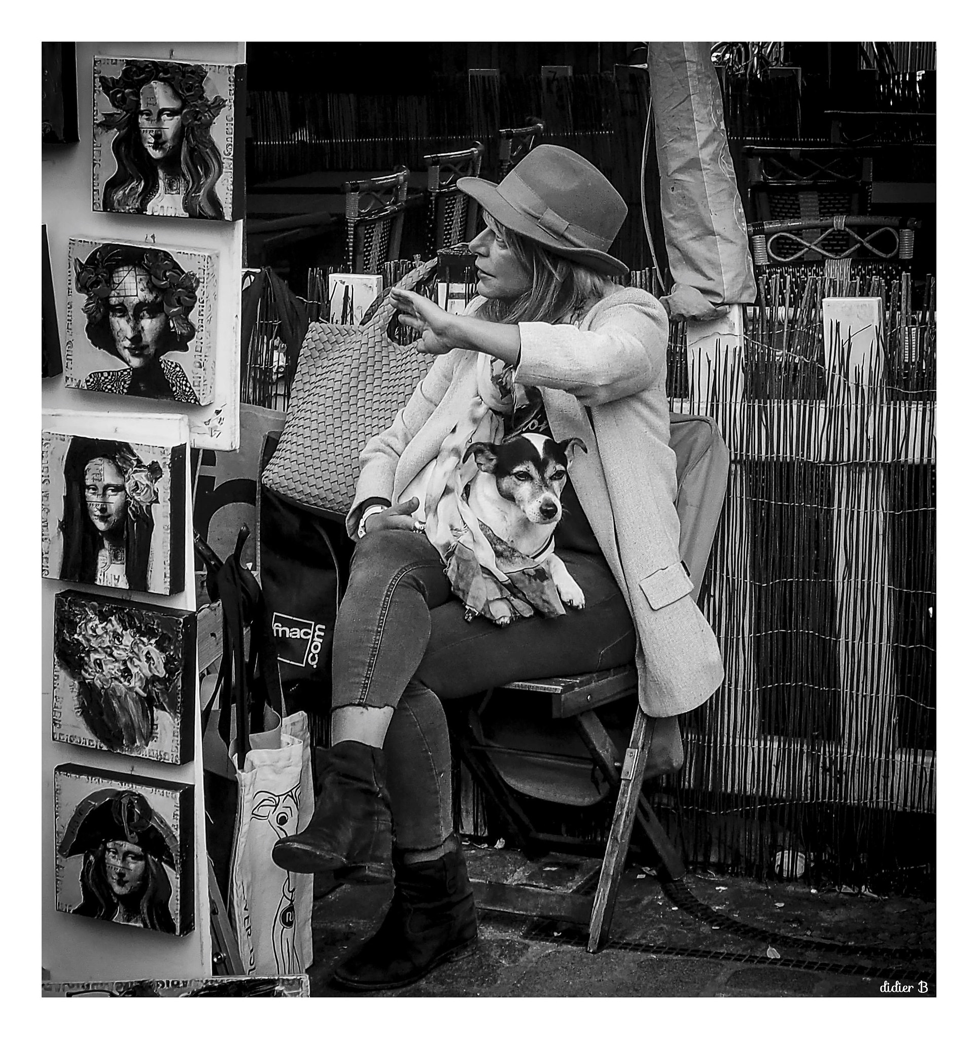 Olympus OM-D E-M10 II sample photo. Promenade a montmartre photography