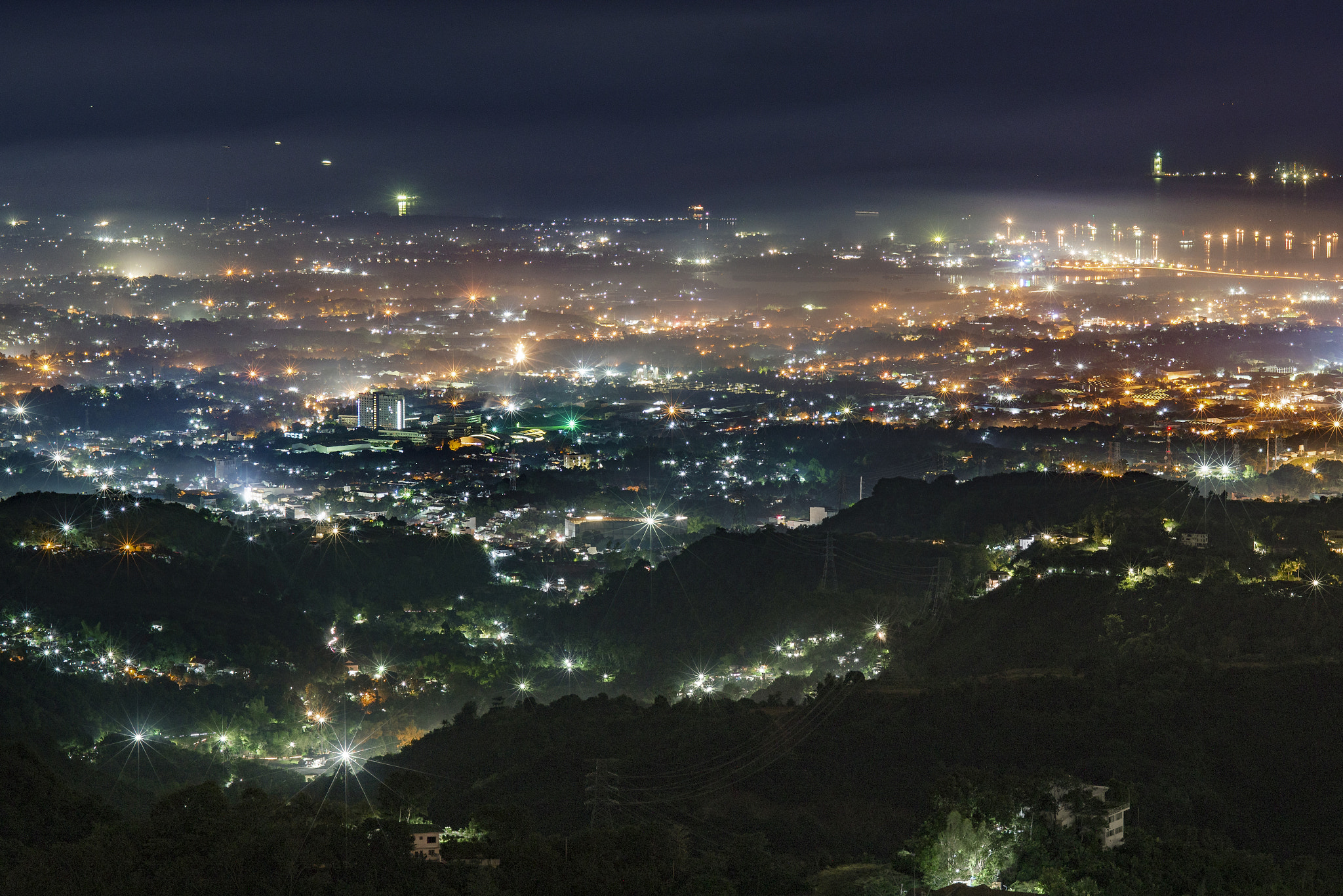 Nikon D600 + AF Micro-Nikkor 105mm f/2.8 sample photo. Hazy cebu photography