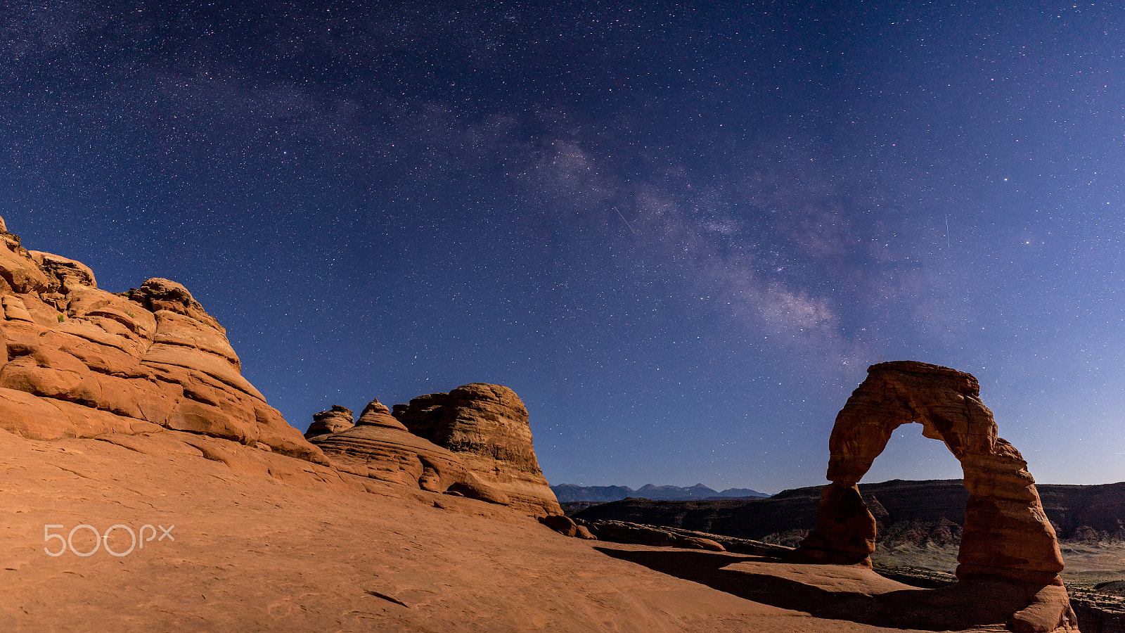 Sony a7R sample photo. Delicate arch and the milky way photography