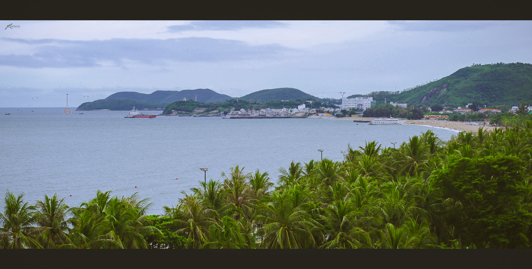 Nikon D700 + AF Nikkor 85mm f/1.8 sample photo. Nhatrang beach photography