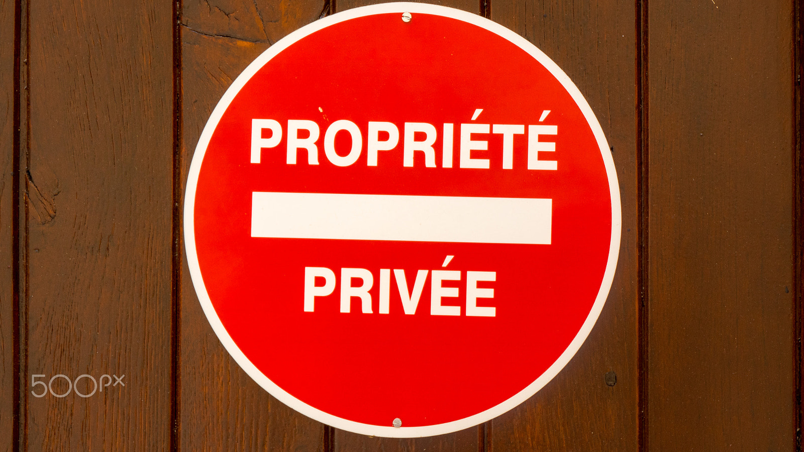 Panasonic Lumix DMC-GH4 sample photo. Red private property sign in france propriete privee photography