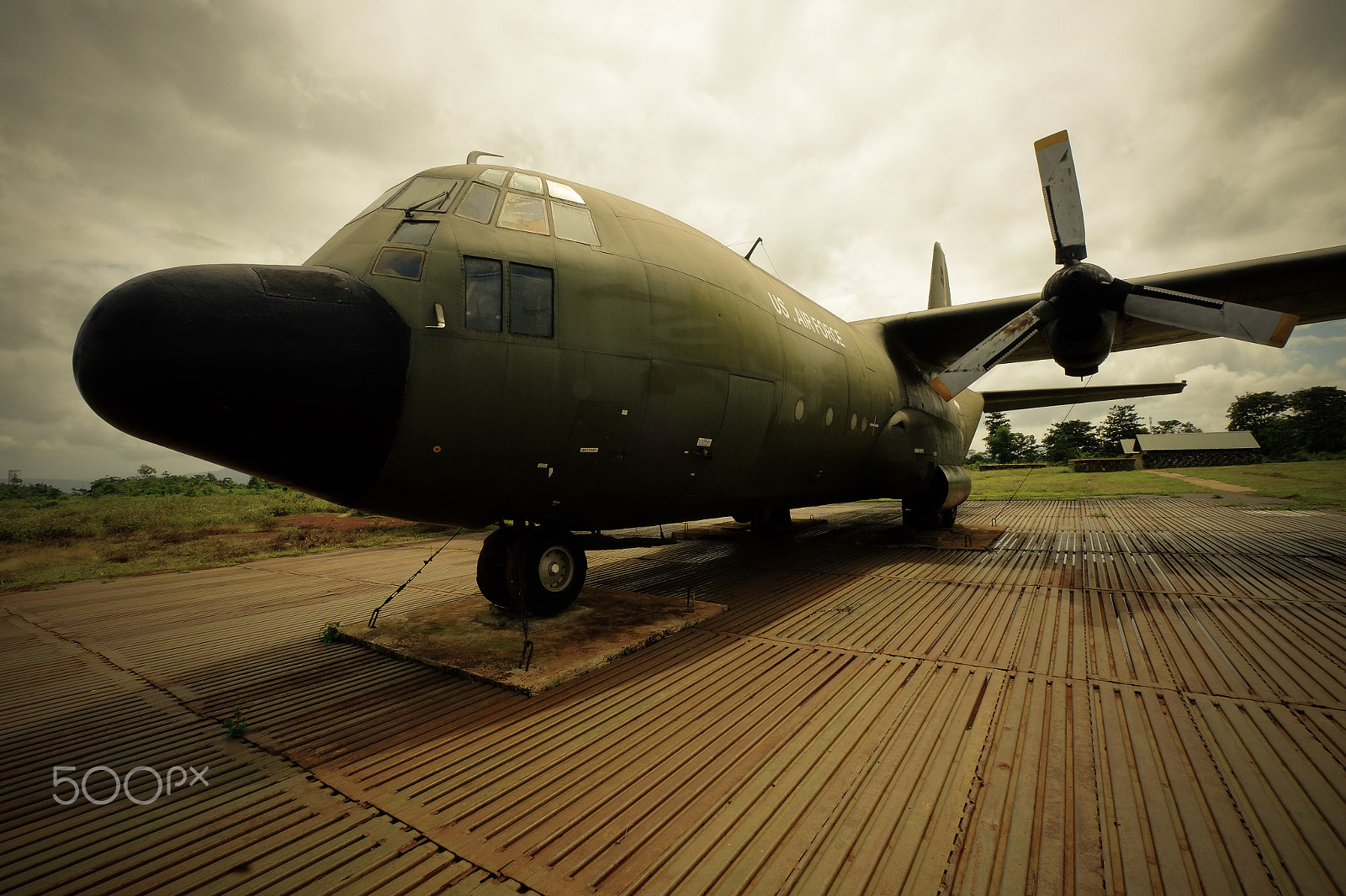 Fujifilm XF 10-24mm F4 R OIS sample photo. Booty c-130 in khe sanh photography